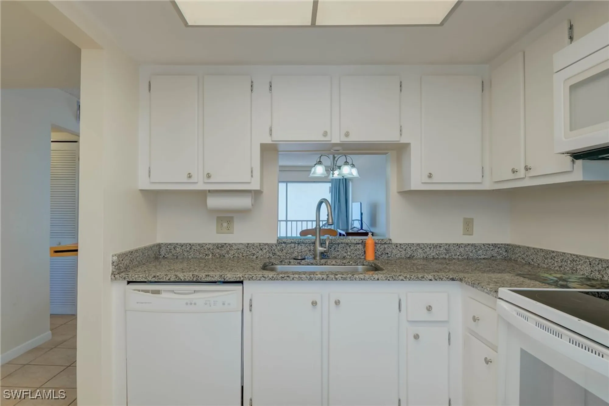 Property Slideshow image 19 of 26 | 3030 binnacle dr 305, Naples, FL, 34103