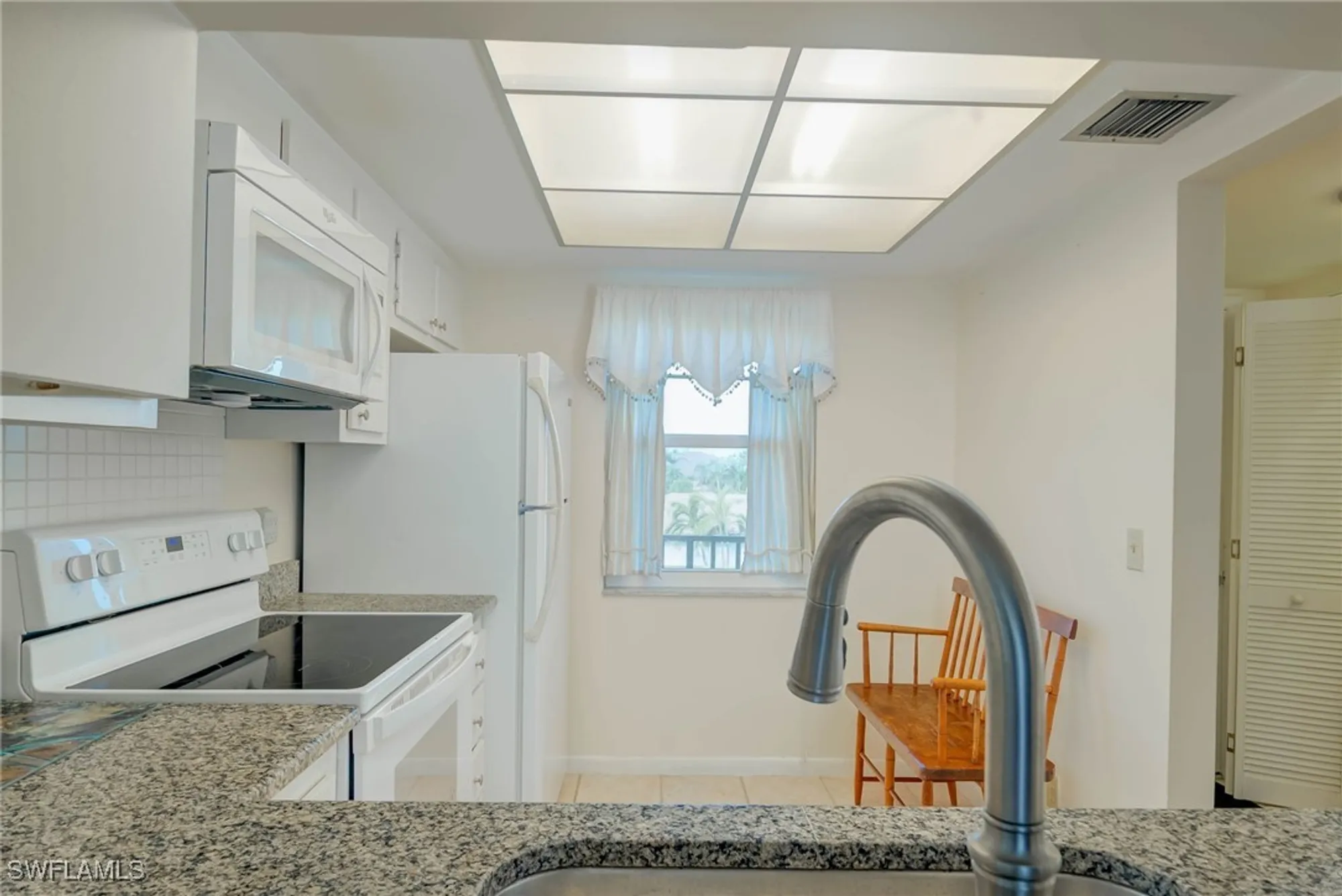 Property Slideshow image 20 of 26 | 3030 binnacle dr 305, Naples, FL, 34103