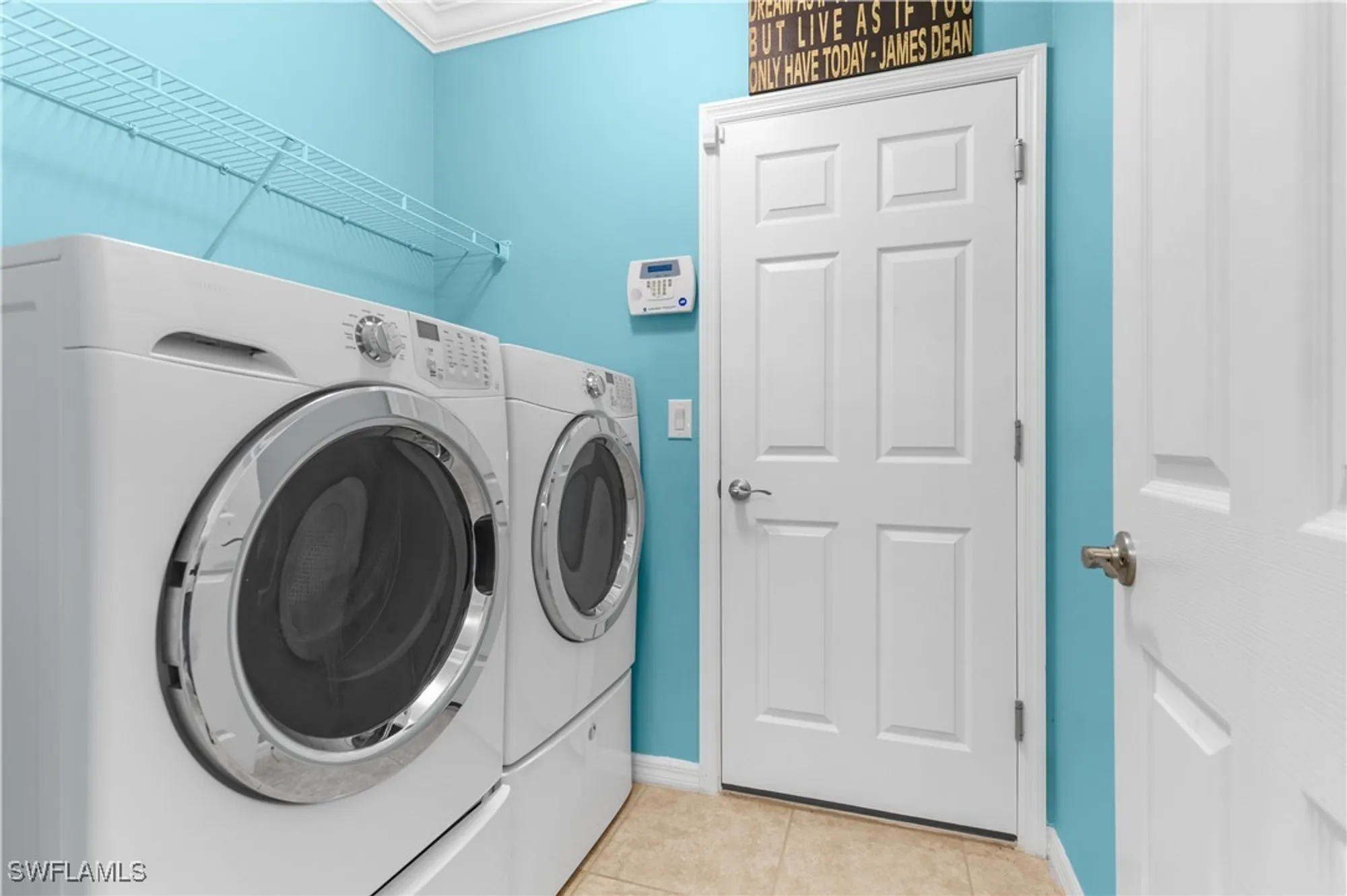 Property Slideshow image 27 of 33 | 3337 apple blossom dr, Alva, FL, 33920