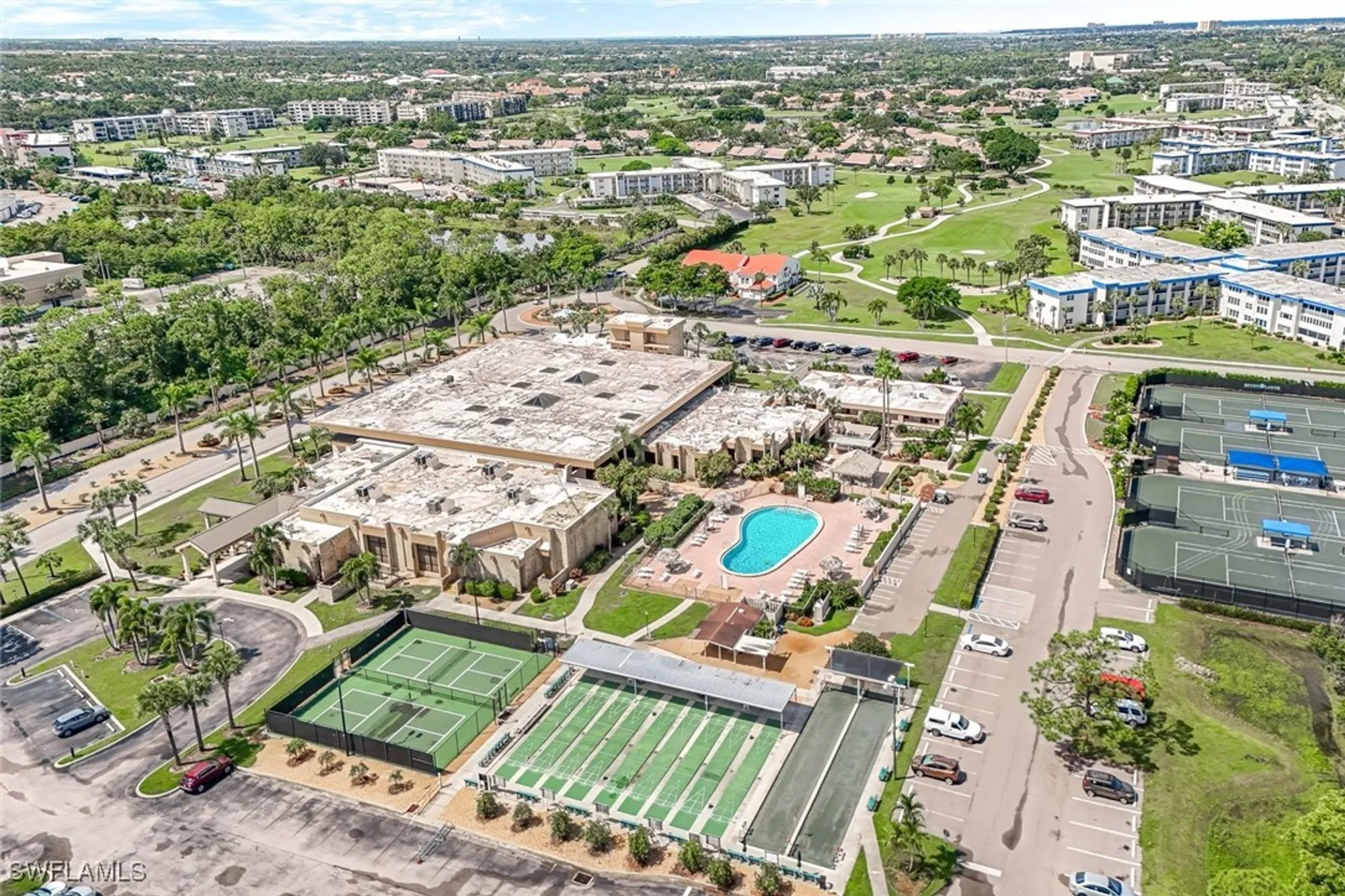 Property Slideshow image 19 of 26 | 1828 pine valley dr 101, Fort Myers, FL, 33907