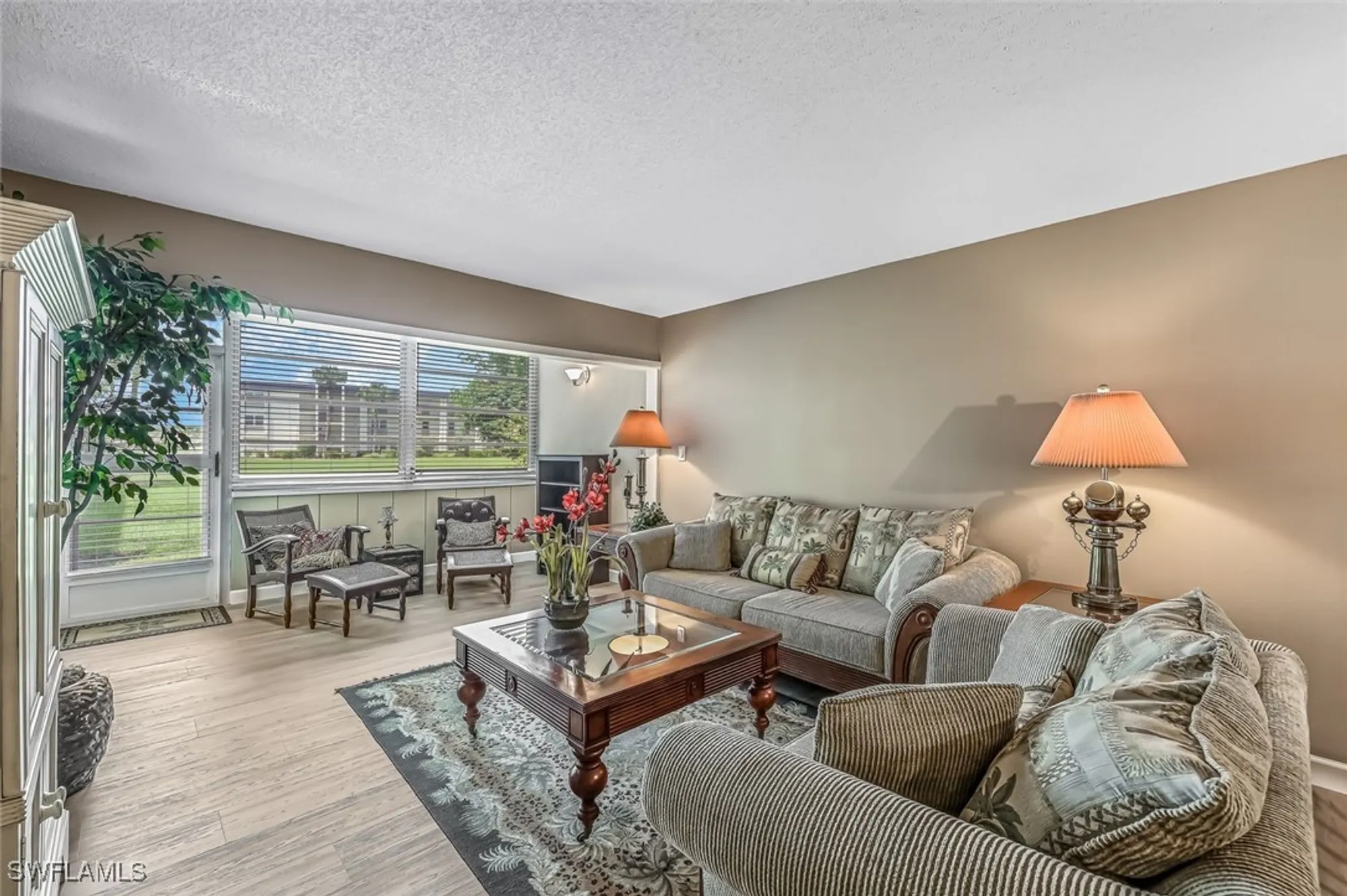 Property Slideshow image 10 of 26 | 1828 pine valley dr 101, Fort Myers, FL, 33907