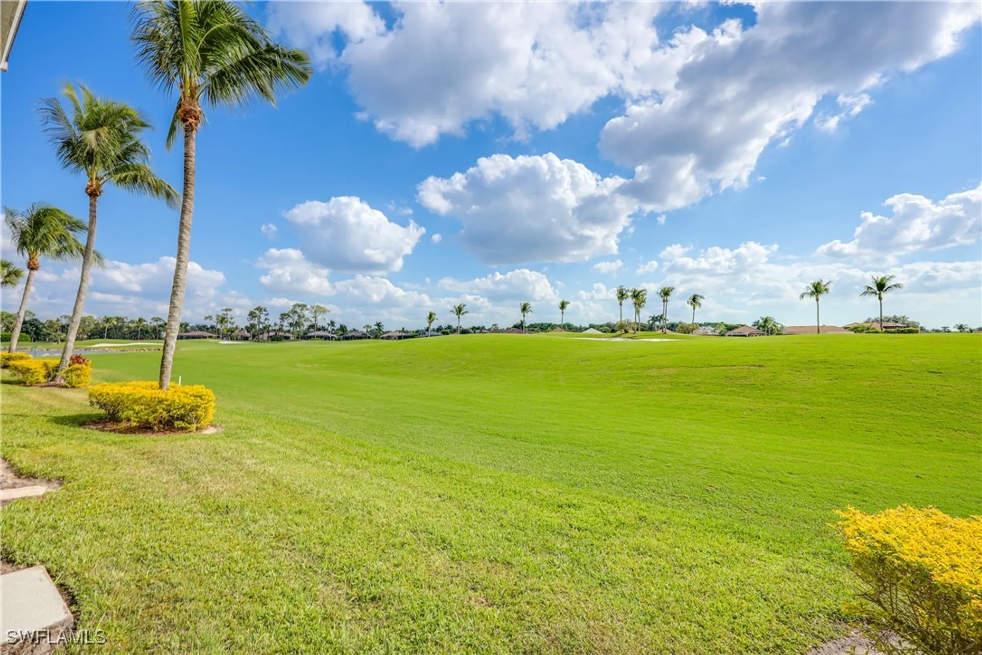 Property Slideshow image 19 of 20 | 7905 mahogany run ln 1316, Naples, FL, 34113