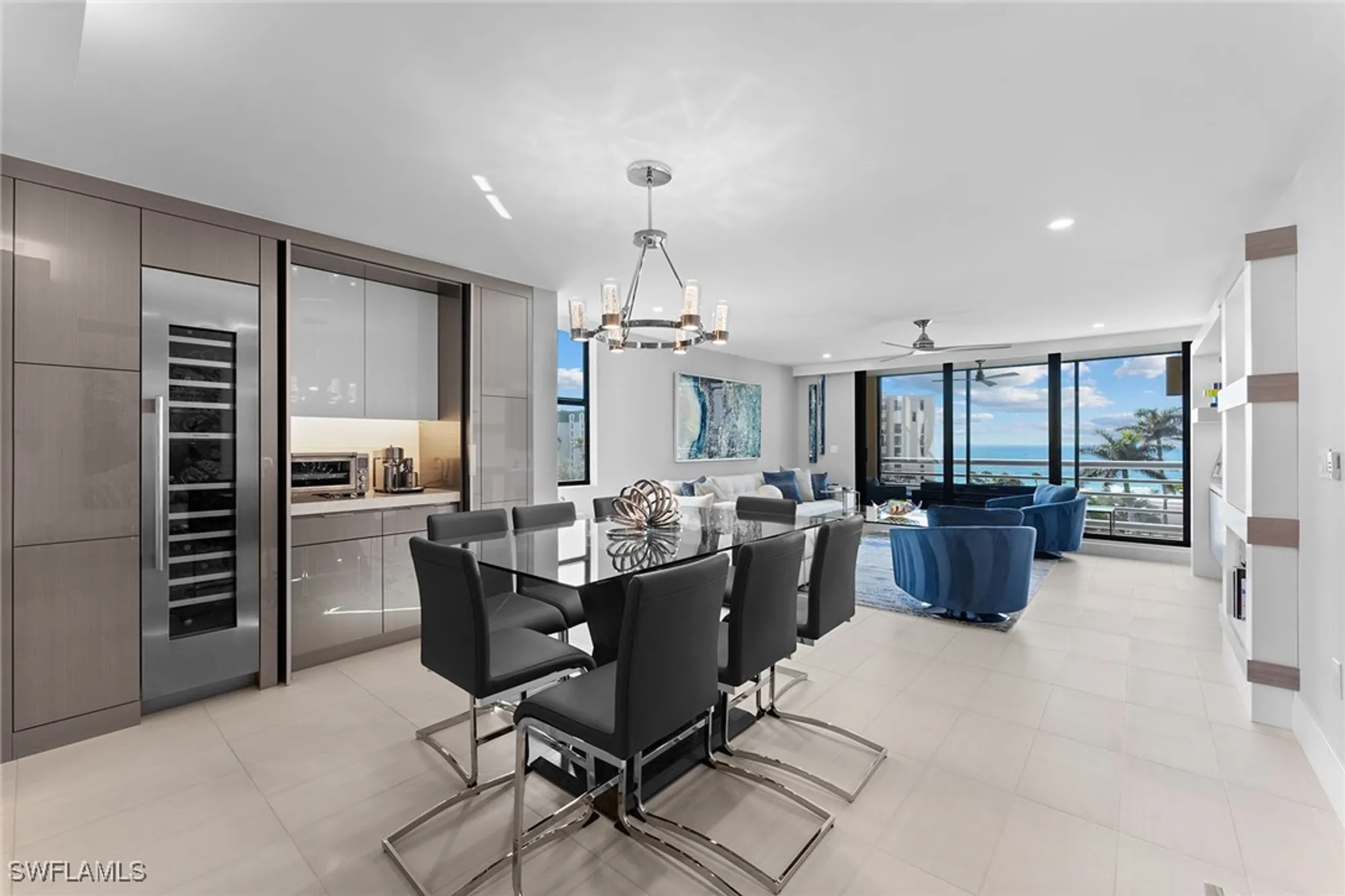 Property Slideshow image 10 of 34 | 3100 gulf shore blvd n apt 504, Naples, FL, 34103