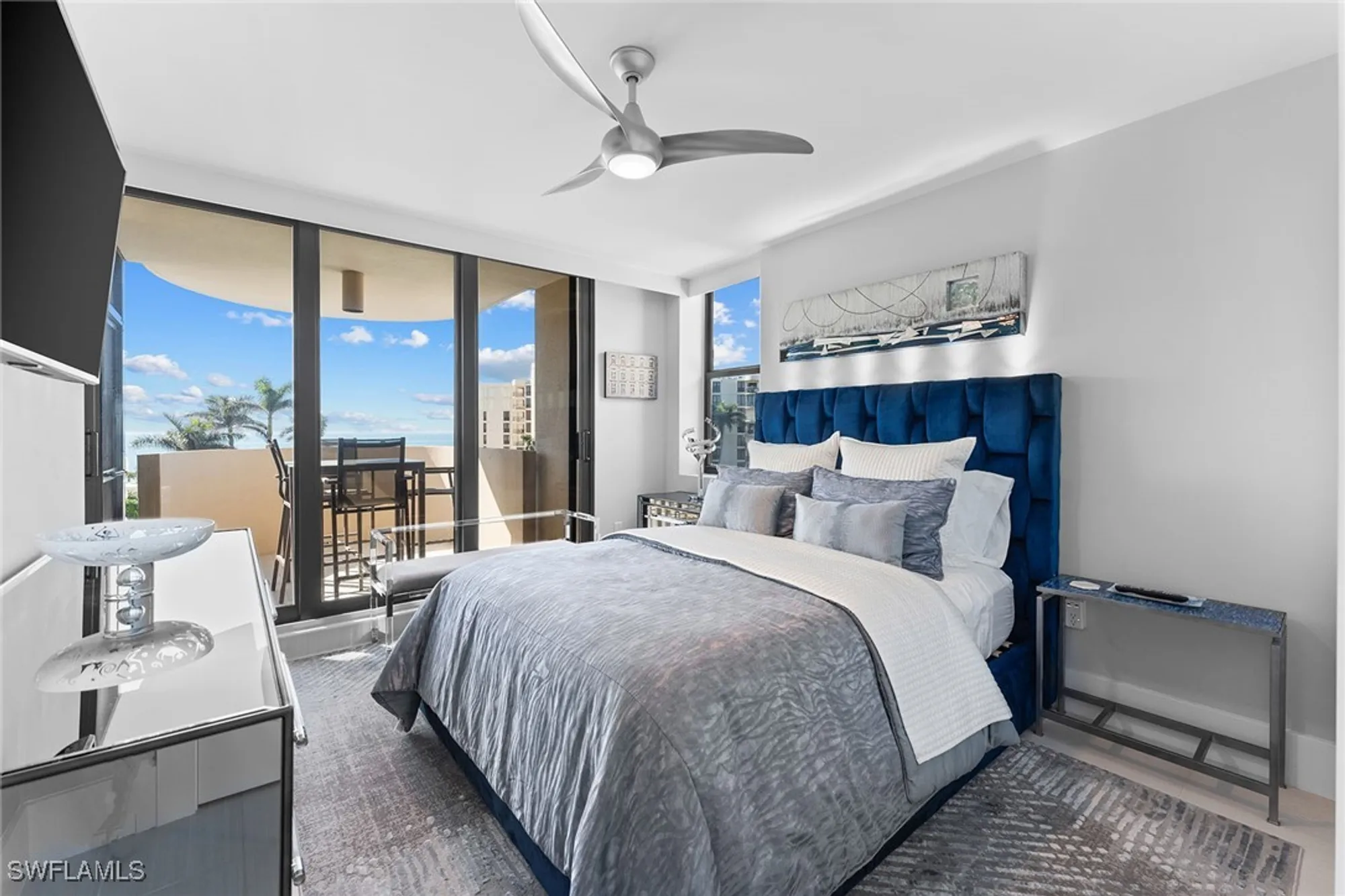 Property Slideshow image 24 of 34 | 3100 gulf shore blvd n apt 504, Naples, FL, 34103