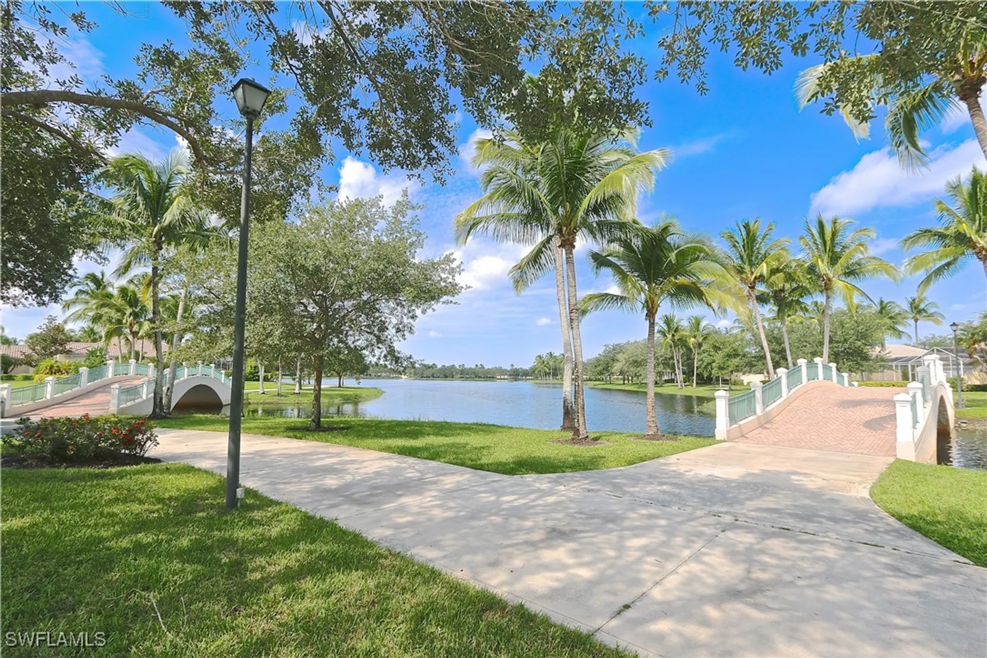 Property Slideshow image 29 of 49 | 5495 freeport ln, Naples, FL, 34119