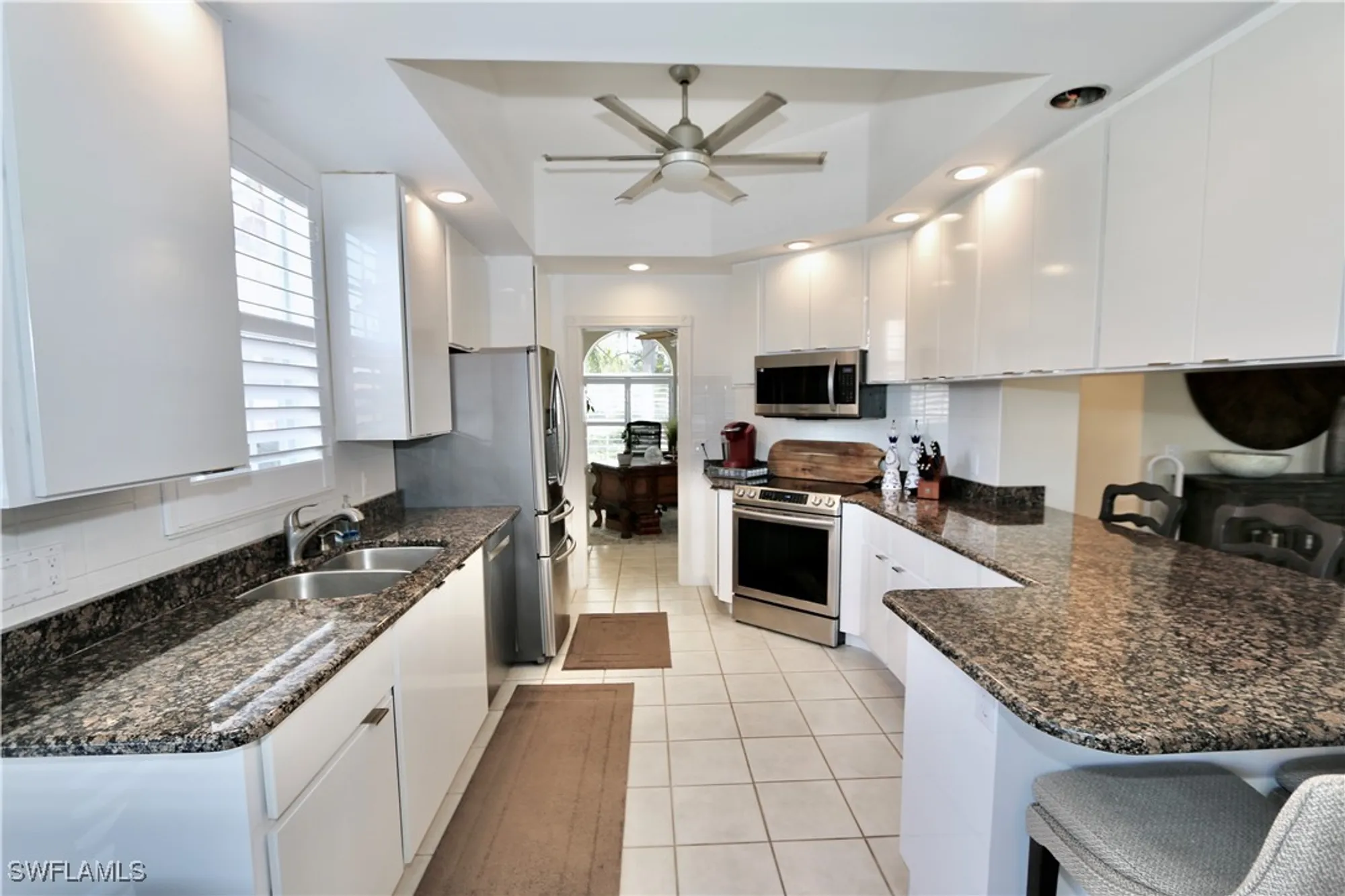Property Slideshow image 22 of 49 | 5495 freeport ln, Naples, FL, 34119