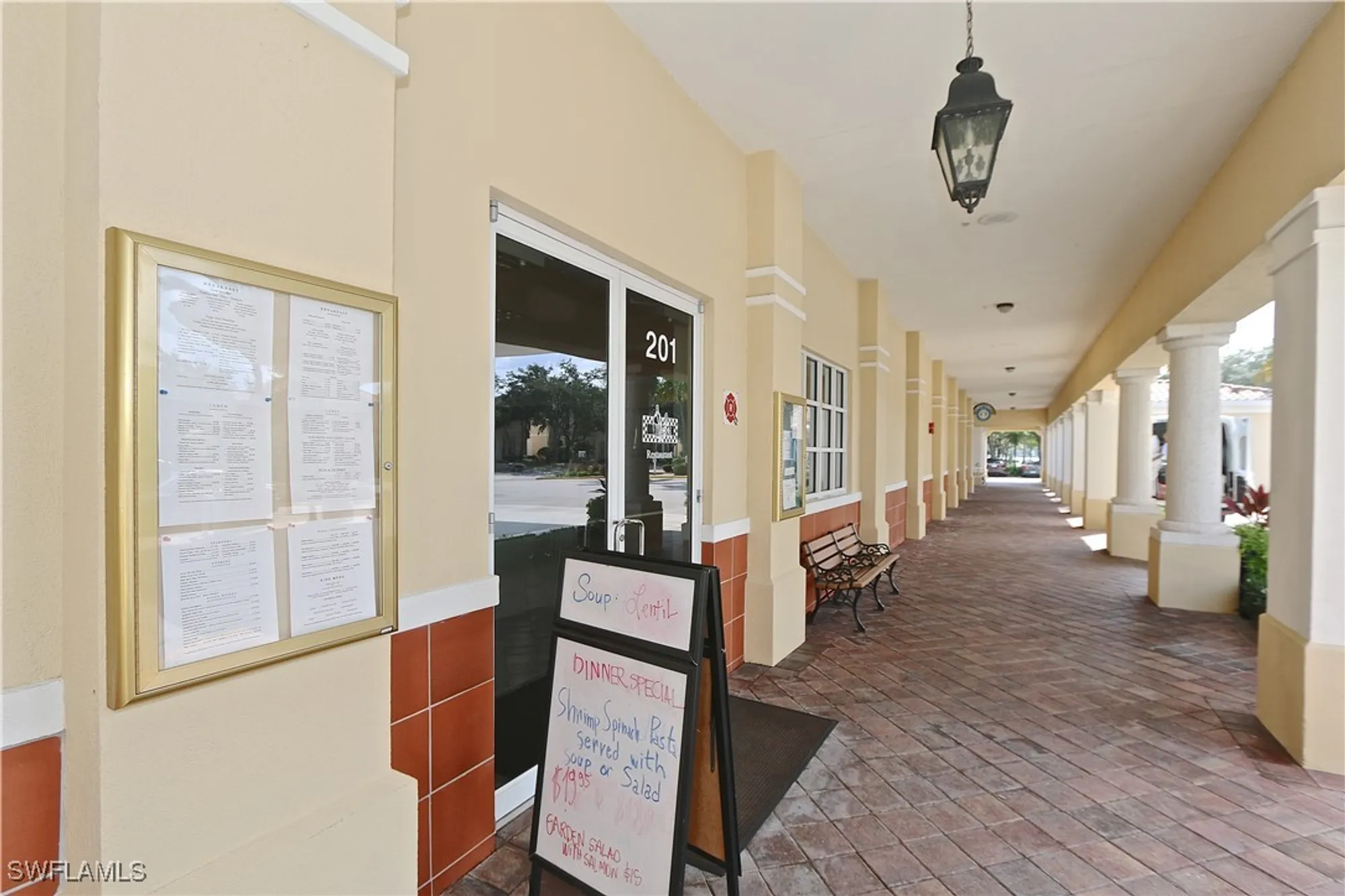 Property Slideshow image 36 of 49 | 5495 freeport ln, Naples, FL, 34119