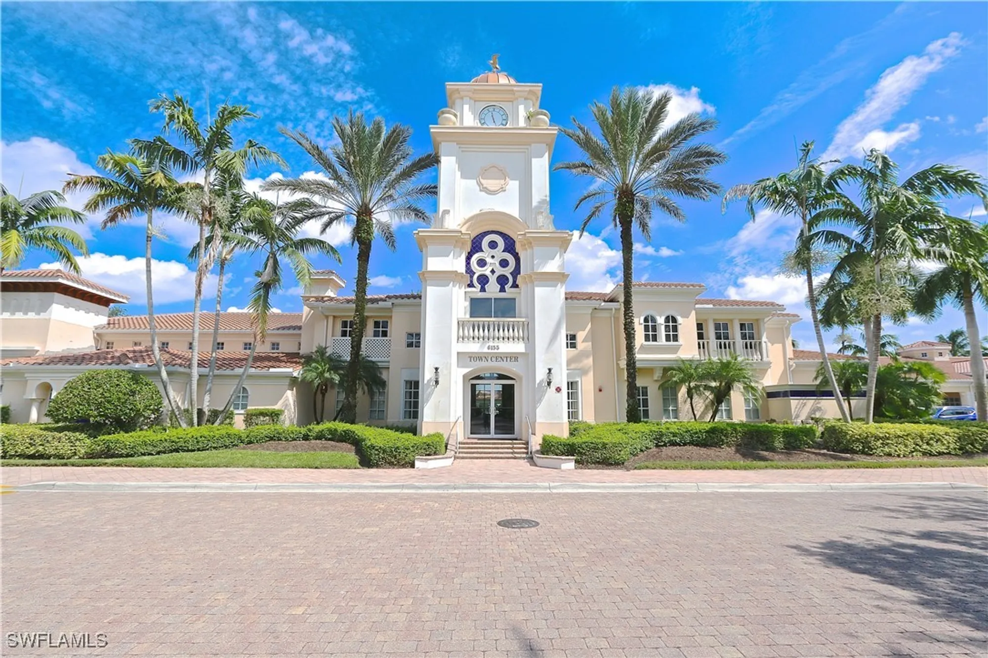 Property Slideshow image 38 of 49 | 5495 freeport ln, Naples, FL, 34119