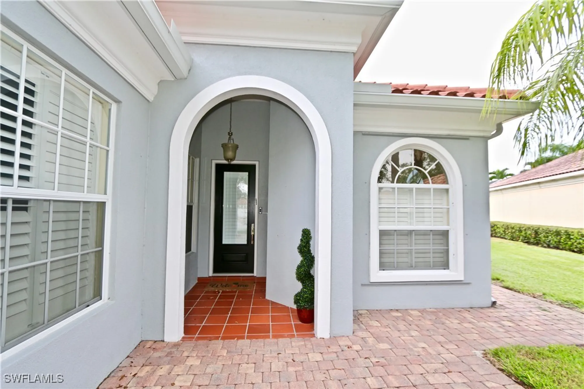 Property Slideshow image 3 of 49 | 5495 freeport ln, Naples, FL, 34119