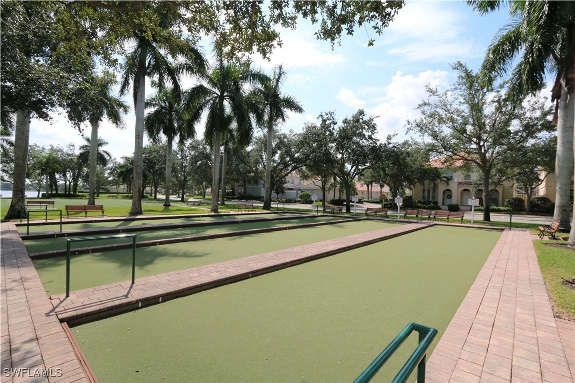 Property Slideshow image 32 of 49 | 5495 freeport ln, Naples, FL, 34119