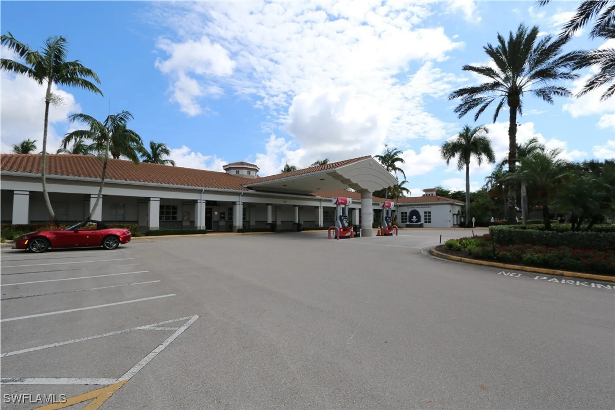 Property Slideshow image 44 of 49 | 5495 freeport ln, Naples, FL, 34119