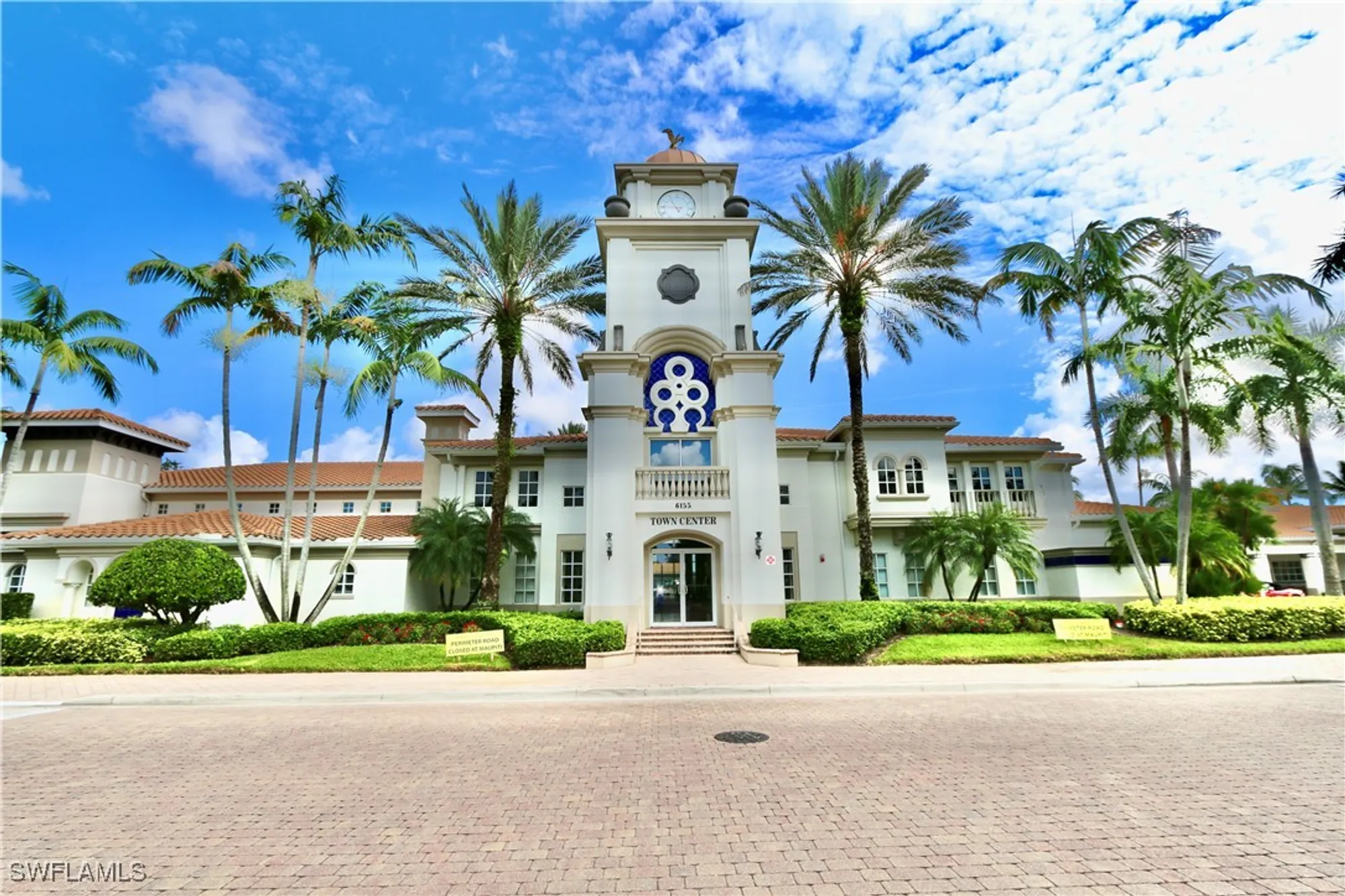Property Slideshow image 43 of 49 | 5495 freeport ln, Naples, FL, 34119