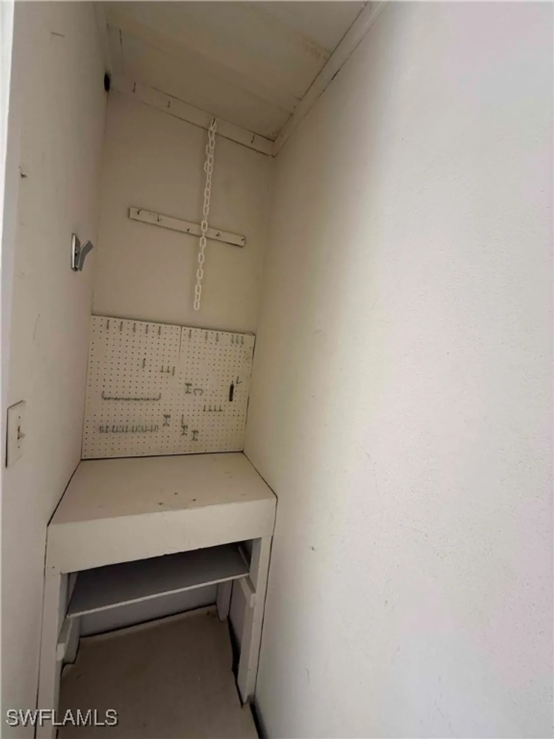 Property Slideshow image 11 of 31 | 1828 pine valley dr 209, Fort Myers, FL, 33907