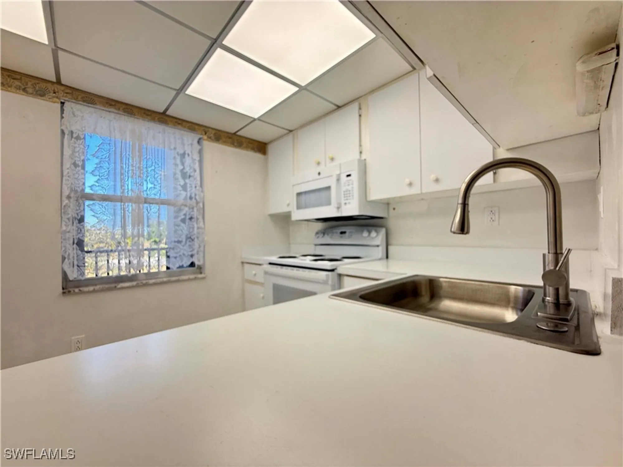 Property Slideshow image 5 of 31 | 1828 pine valley dr 209, Fort Myers, FL, 33907