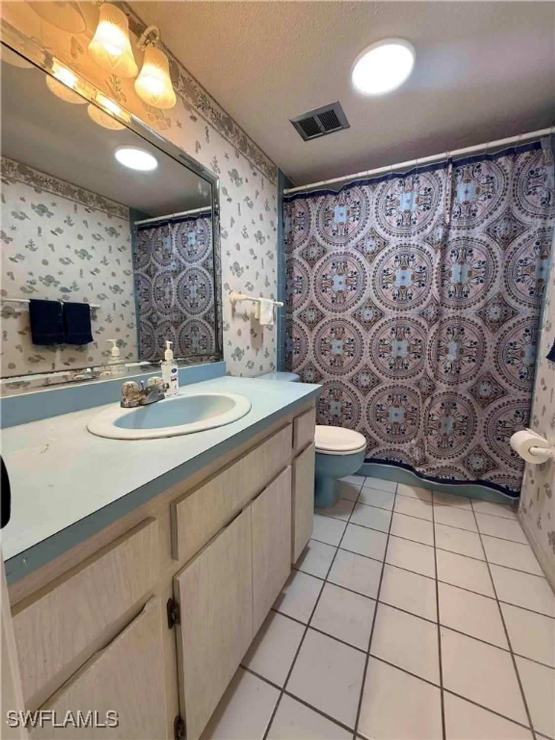 Property Slideshow image 8 of 31 | 1828 pine valley dr 209, Fort Myers, FL, 33907