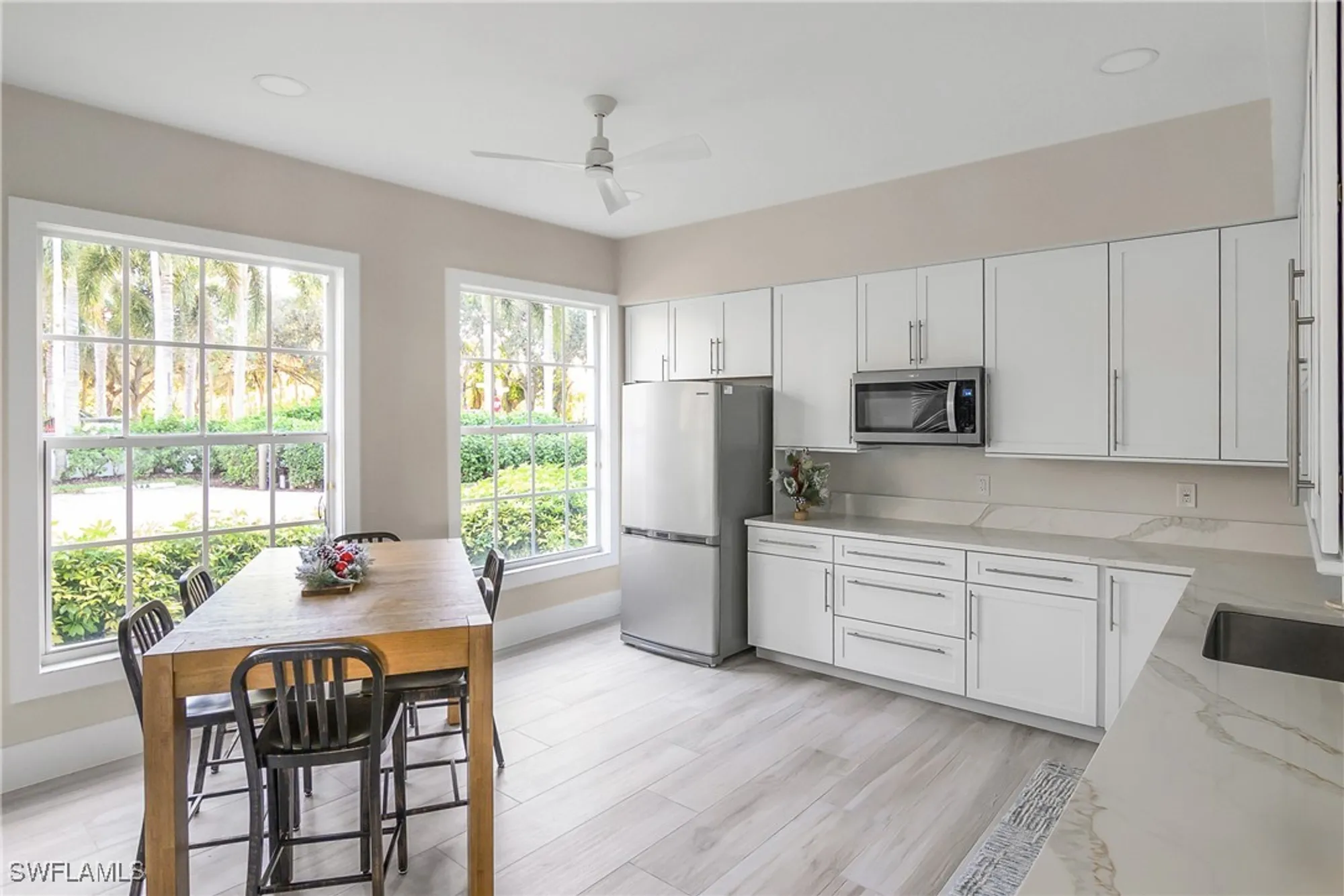 Property Slideshow image 29 of 32 | 700 bentwater cir 203, Naples, FL, 34108
