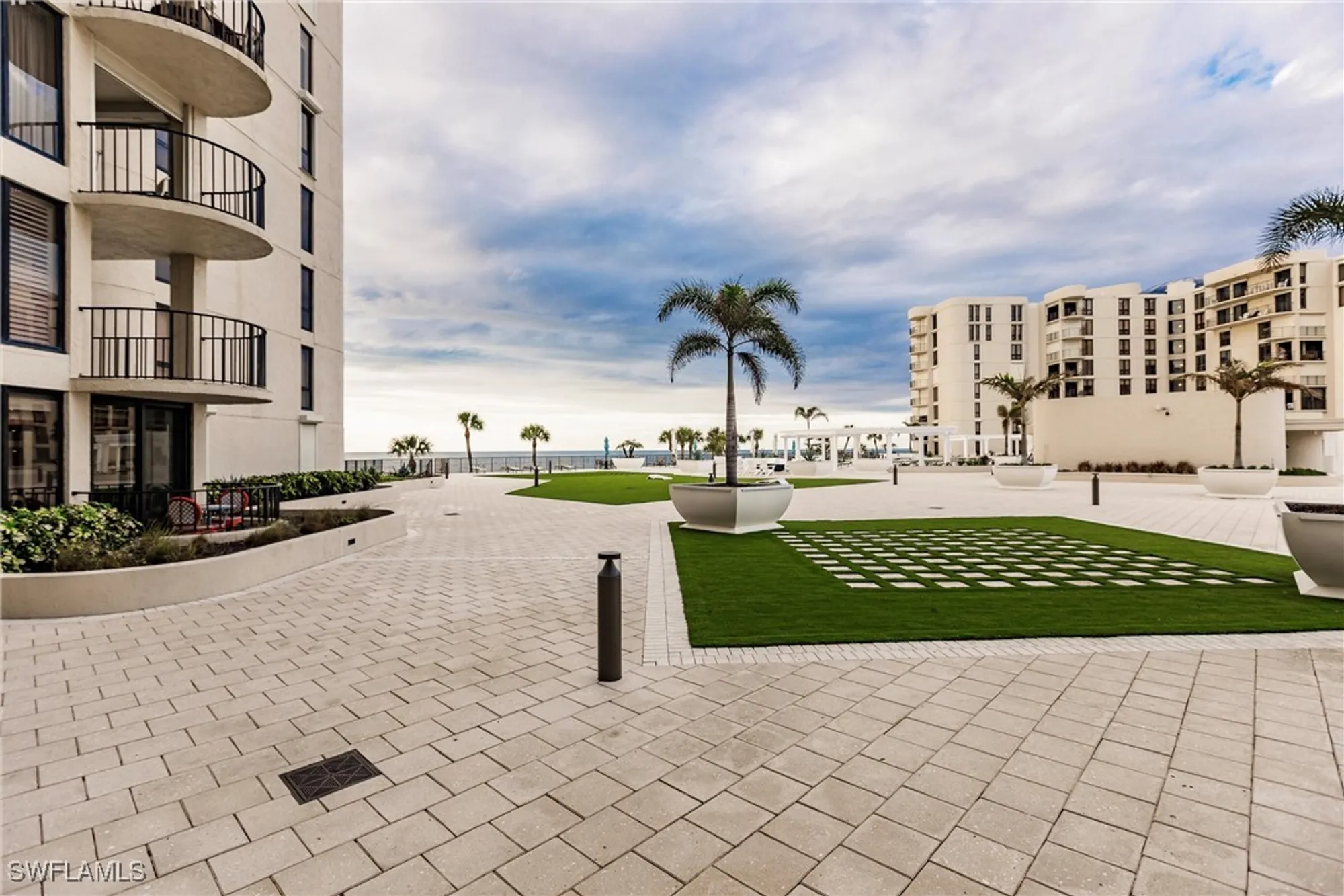 Property Slideshow image 24 of 36 | 3115 gulf shore blvd 806s, Naples, FL, 34103