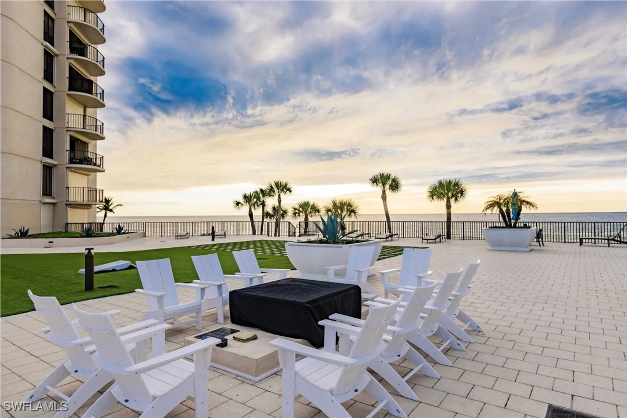 Property Slideshow image 25 of 36 | 3115 gulf shore blvd 806s, Naples, FL, 34103