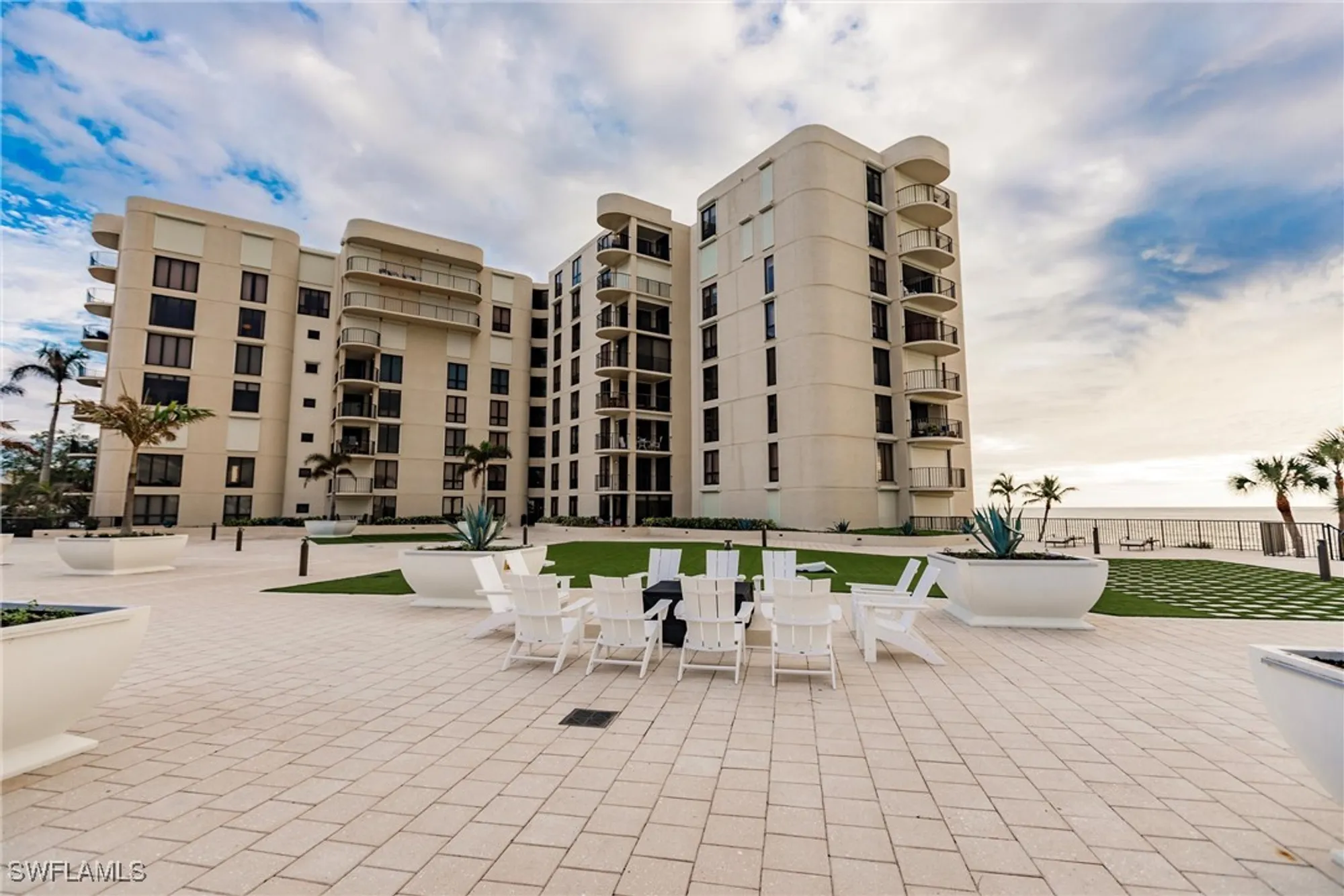 Property Slideshow image 23 of 36 | 3115 gulf shore blvd 806s, Naples, FL, 34103