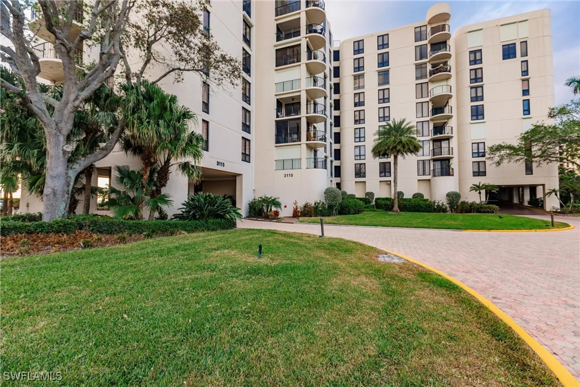 Property Slideshow image 33 of 36 | 3115 gulf shore blvd 806s, Naples, FL, 34103