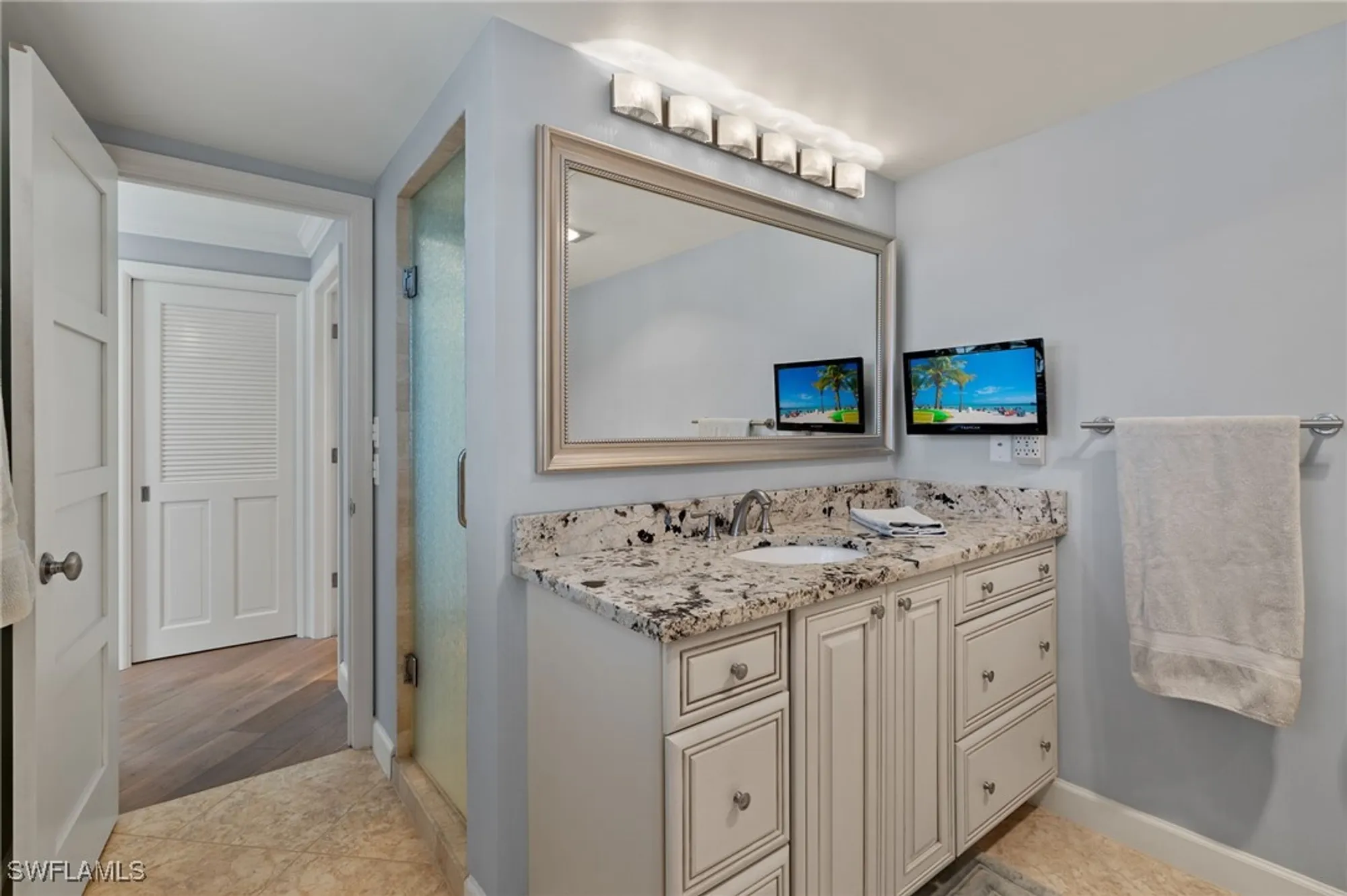 Property Slideshow image 21 of 29 | 2901 gulf shore blvd n apt 701s, Naples, FL, 34103