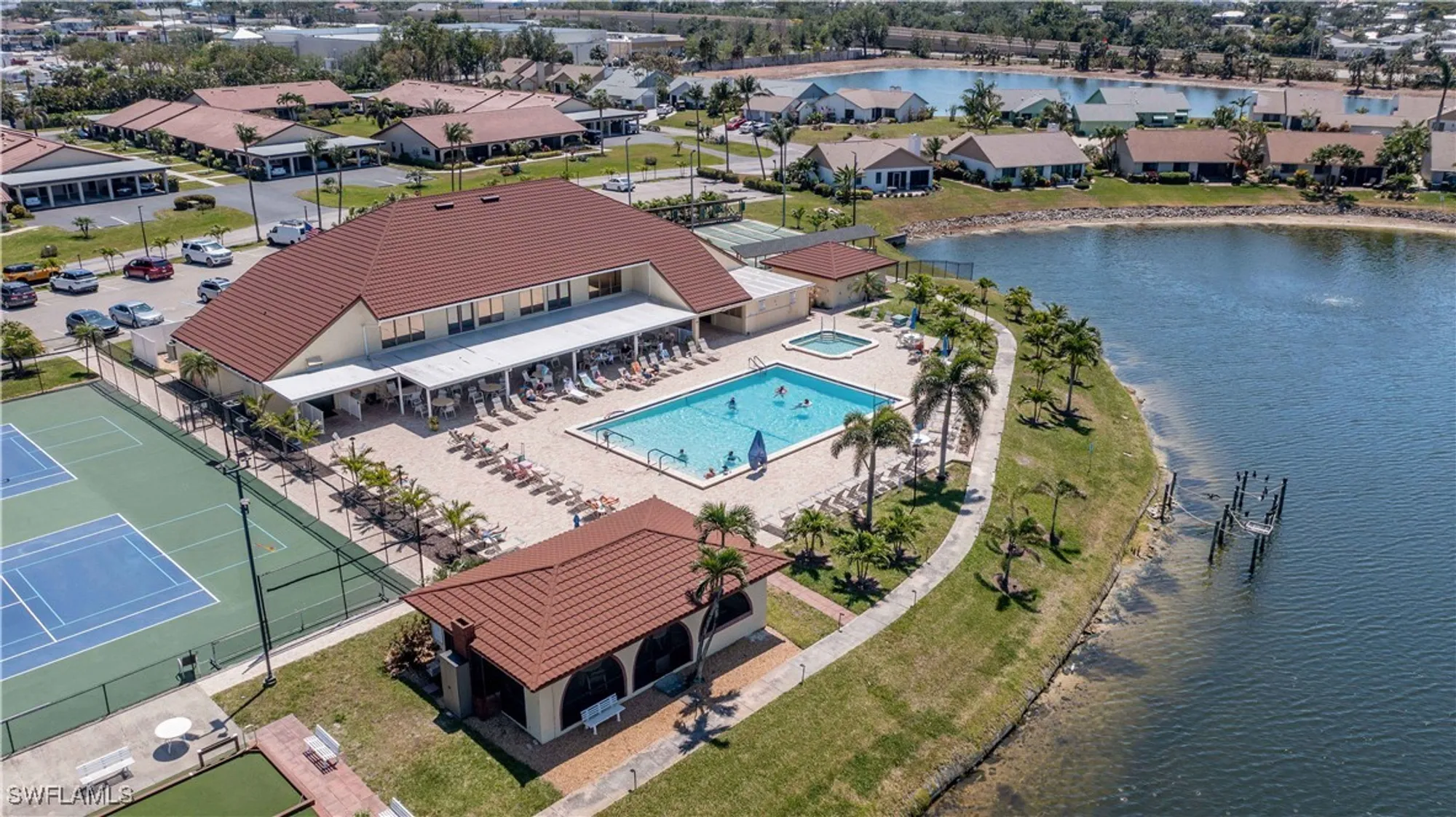 Property Slideshow image 3 of 18 | 11540 caravel cir 3028, Fort Myers, FL, 33908