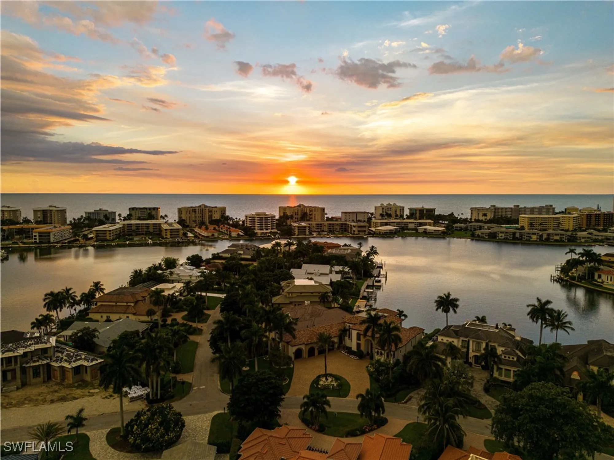 Property Slideshow image 5 of 35 | 3111 leeward ln, Naples, FL, 34103