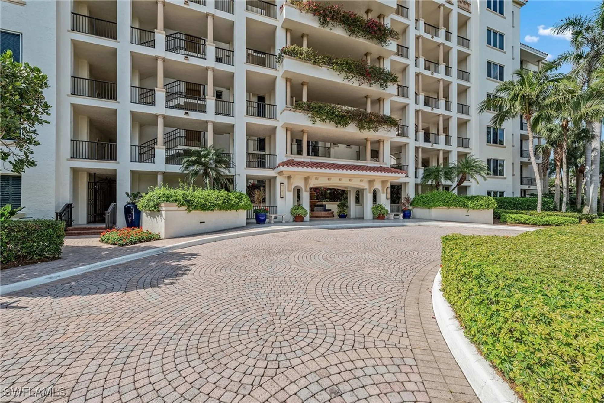 Property Slideshow image 21 of 21 | 8720 bay colony dr 104, Naples, FL, 34108