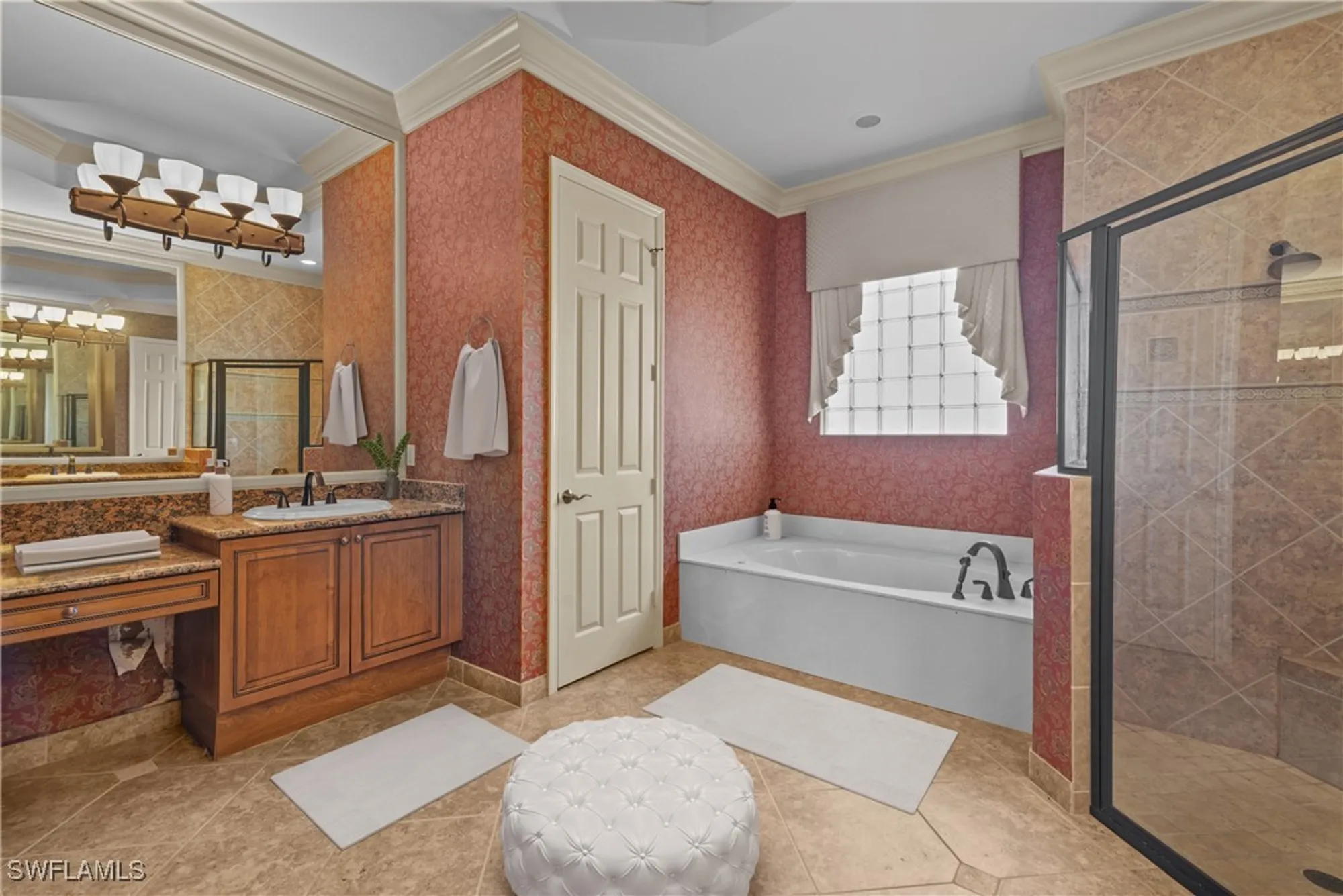 Property Slideshow image 14 of 23 | 2992 apple blossom dr, Alva, FL, 33920