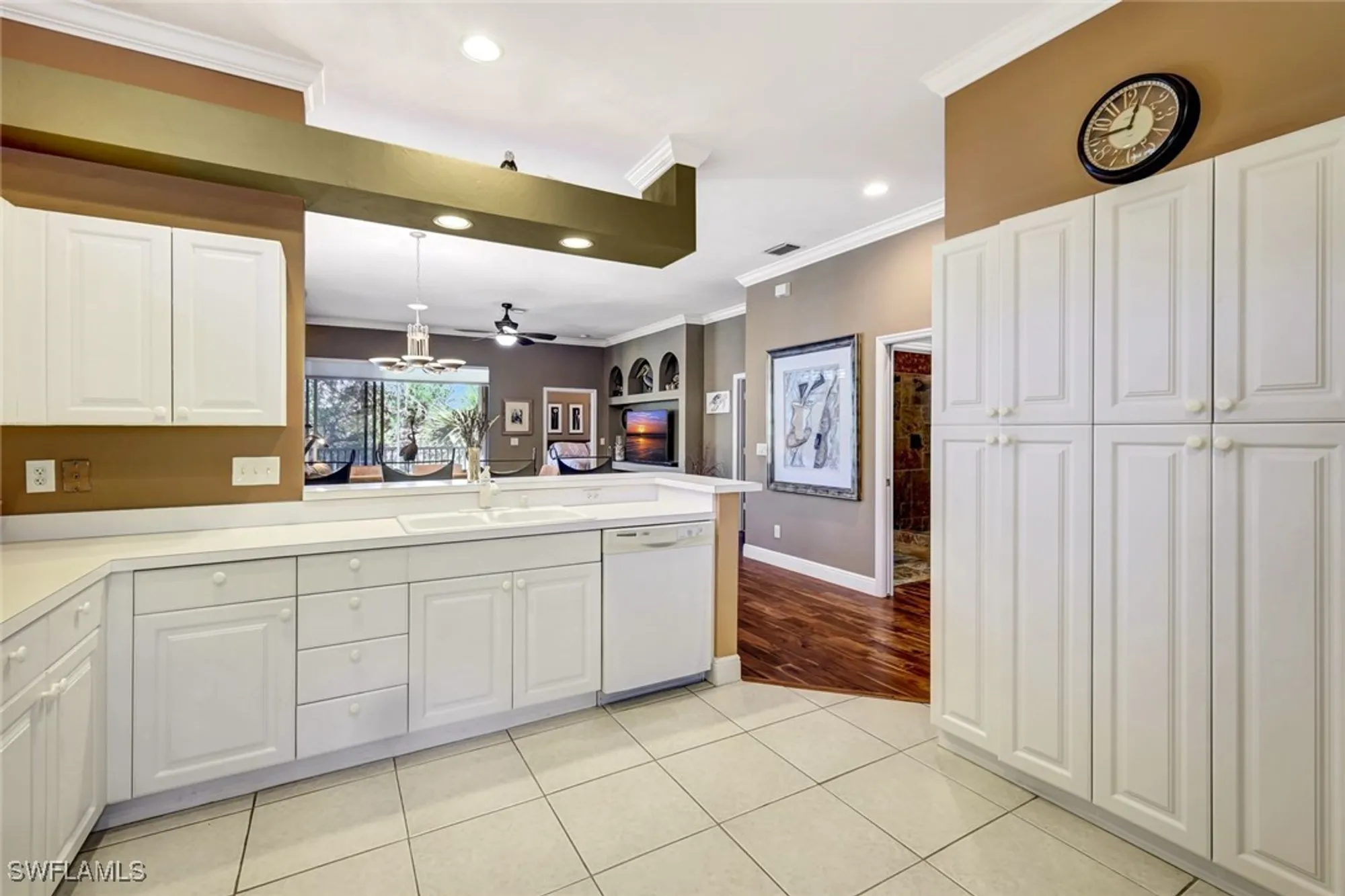 Property Slideshow image 12 of 27 | 3466 pointe creek ct 201, Bonita Springs, FL, 34134