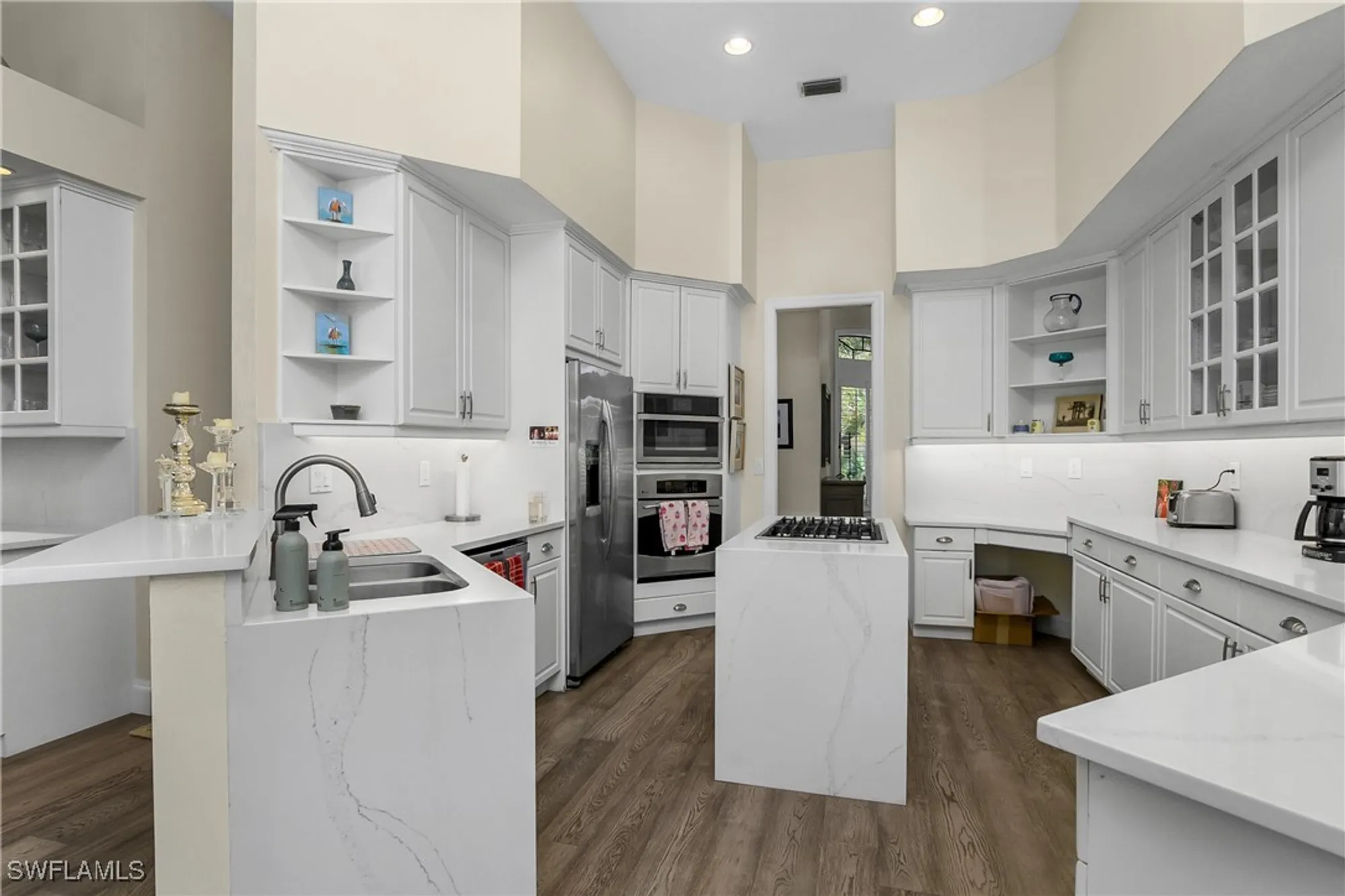 Property Slideshow image 16 of 50 | 3370 oaklake ct, Bonita Springs, FL, 34134