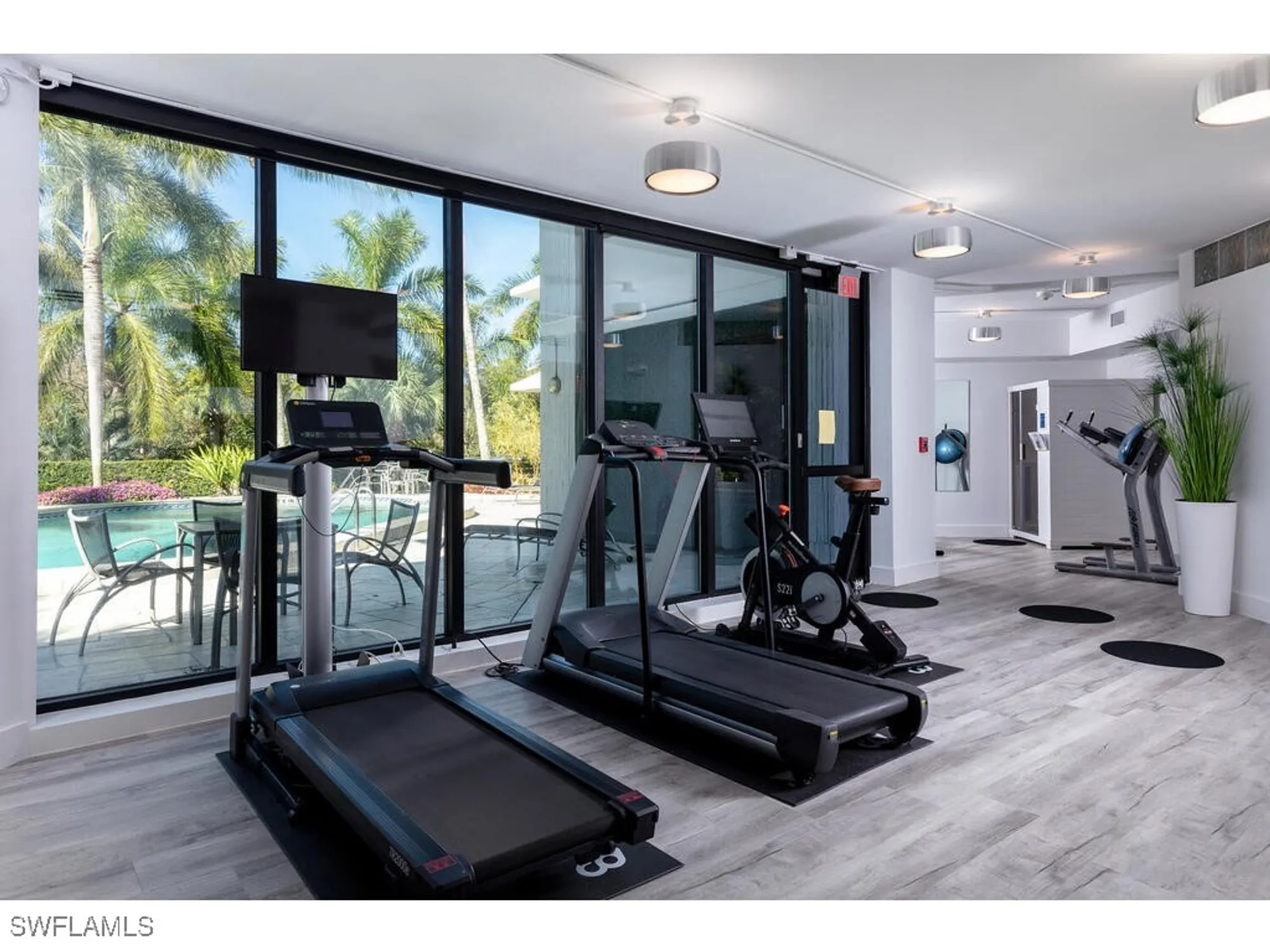 Property Slideshow image 15 of 15 | 5555 heron point dr 902, Naples, FL, 34108