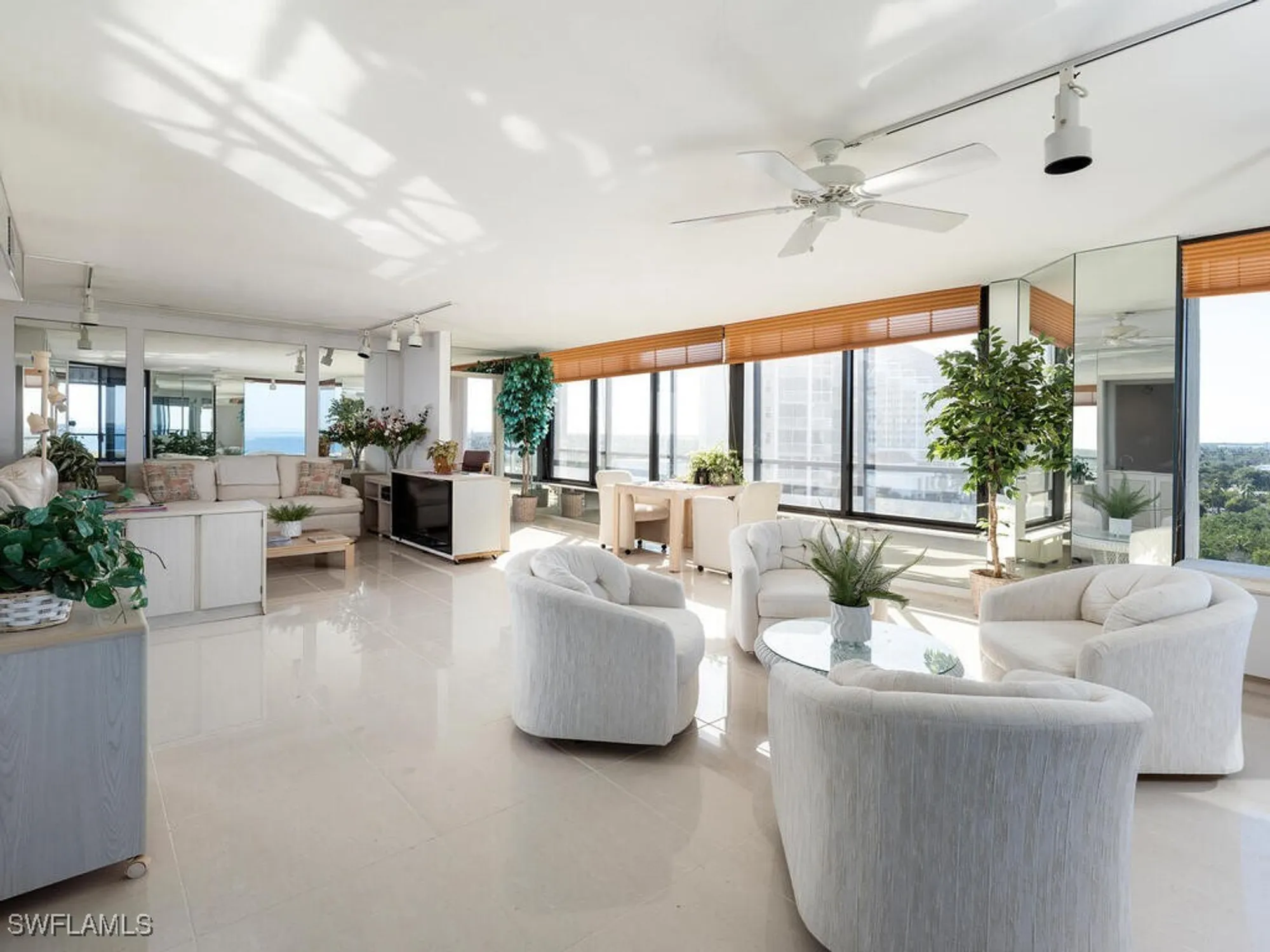 Property Slideshow image 3 of 15 | 5555 heron point dr 902, Naples, FL, 34108