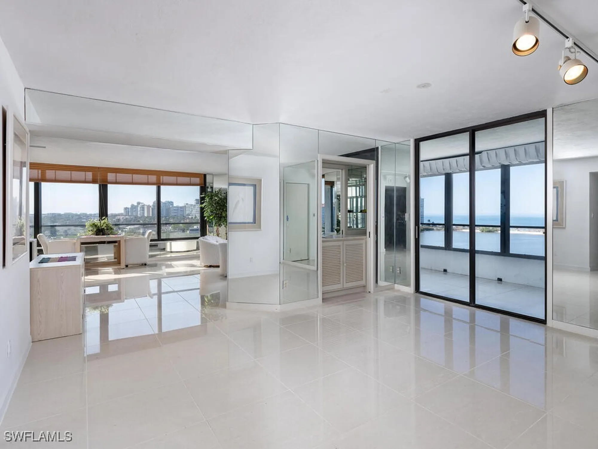 Property Slideshow image 4 of 15 | 5555 heron point dr 902, Naples, FL, 34108