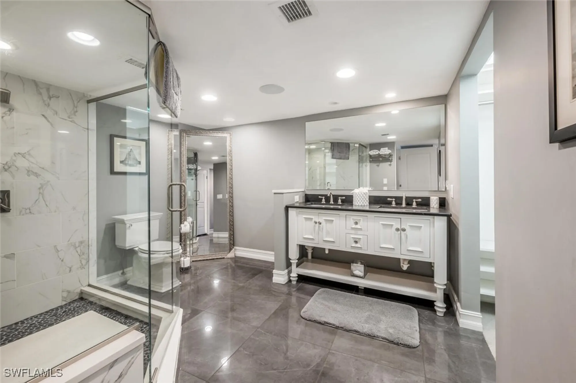 Property Slideshow image 24 of 50 | 2381 gulf shore blvd n # 503, Naples, FL, 34103