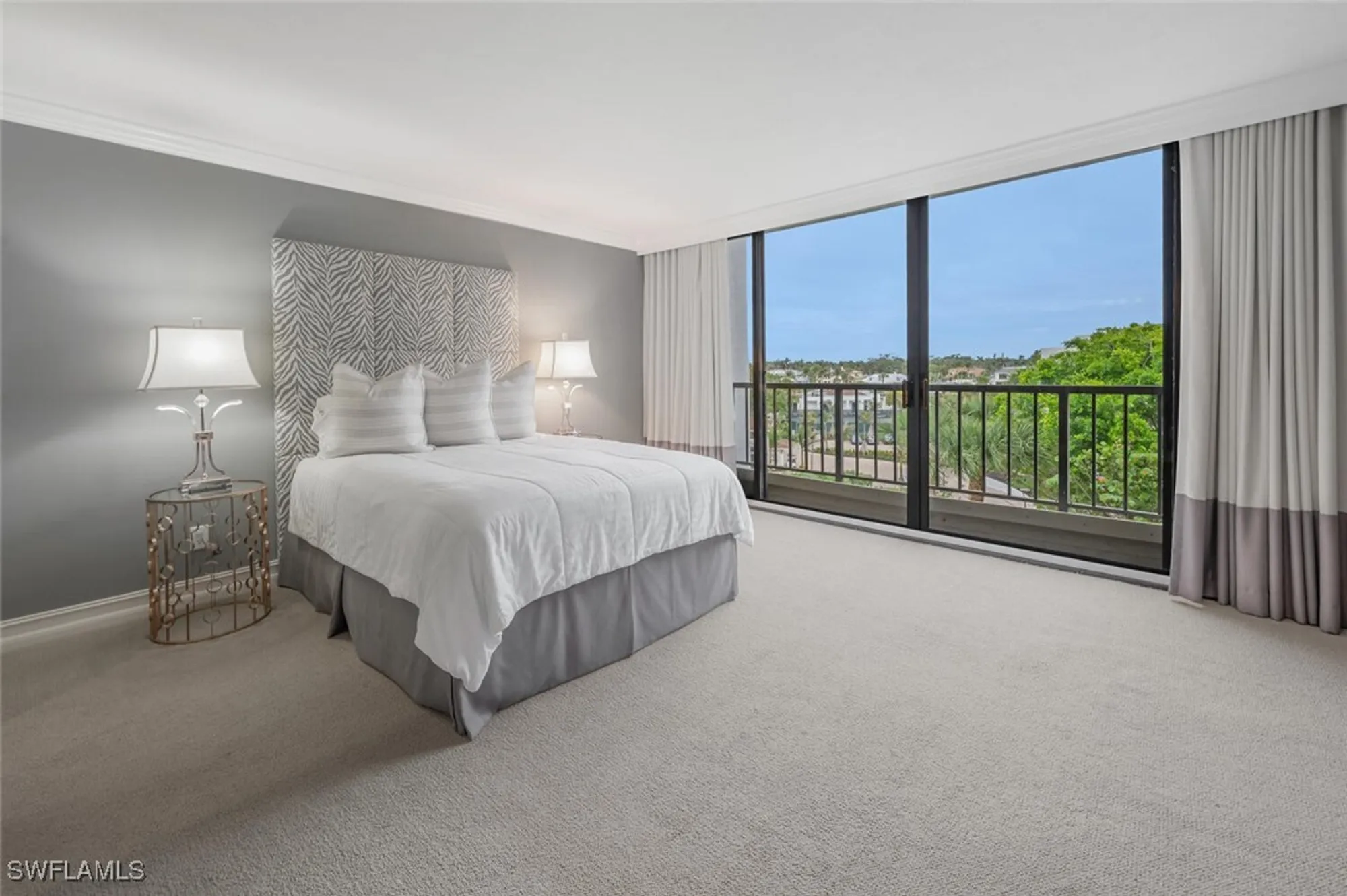 Property Slideshow image 28 of 50 | 2381 gulf shore blvd n # 503, Naples, FL, 34103