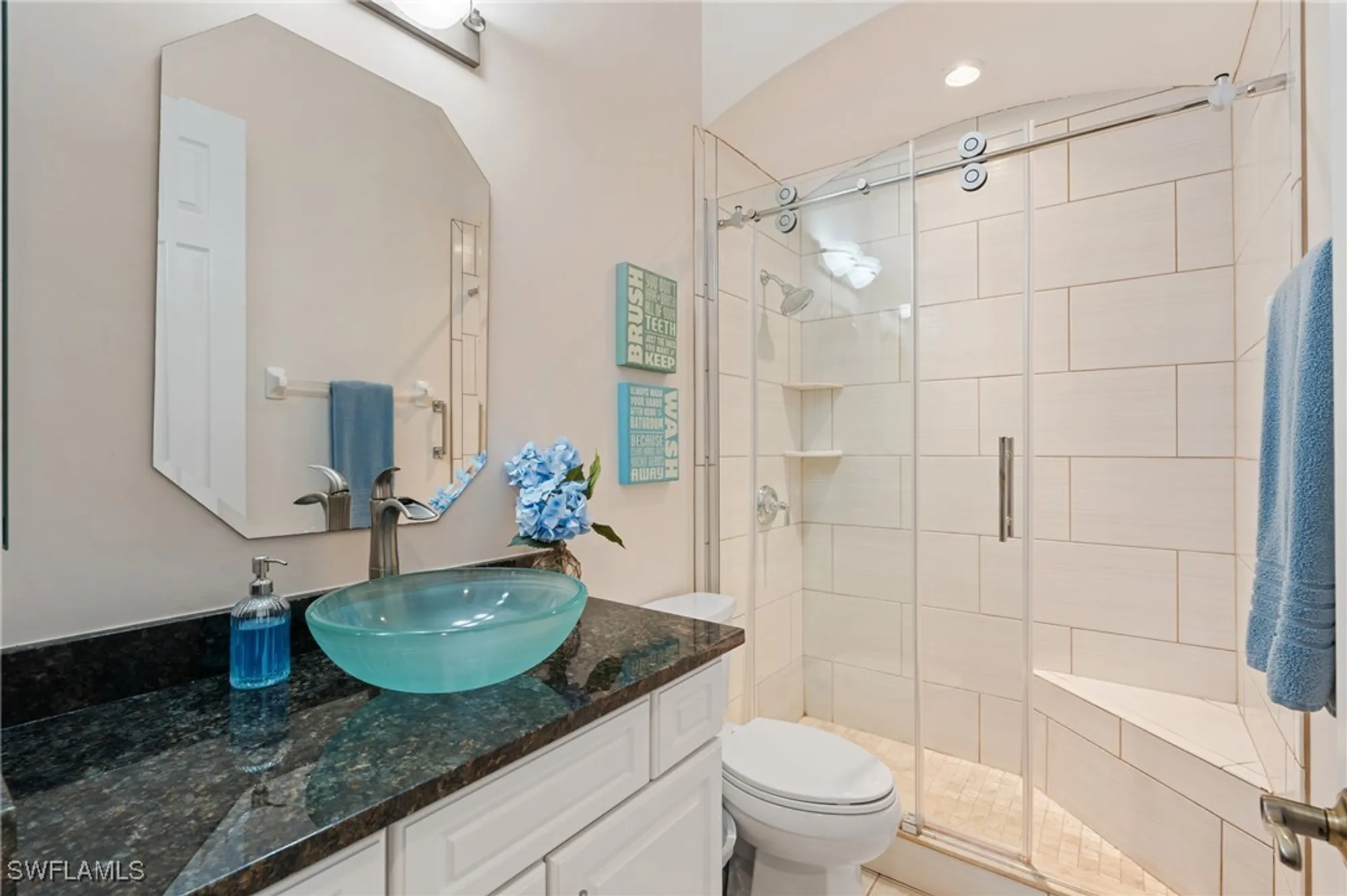 Property Slideshow image 15 of 33 | 6937 bent grass dr, Naples, FL, 34113