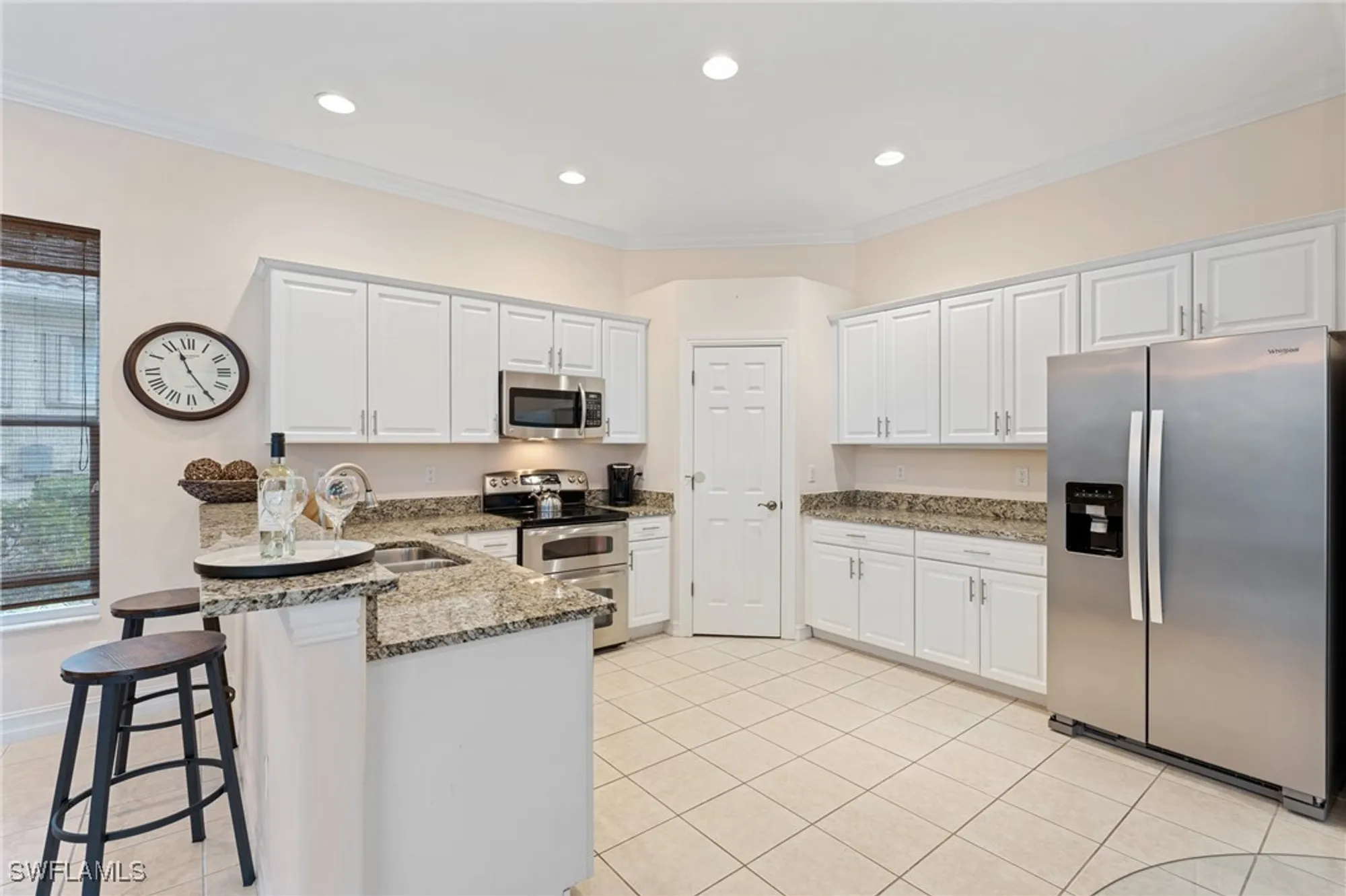 Property Slideshow image 9 of 33 | 6937 bent grass dr, Naples, FL, 34113