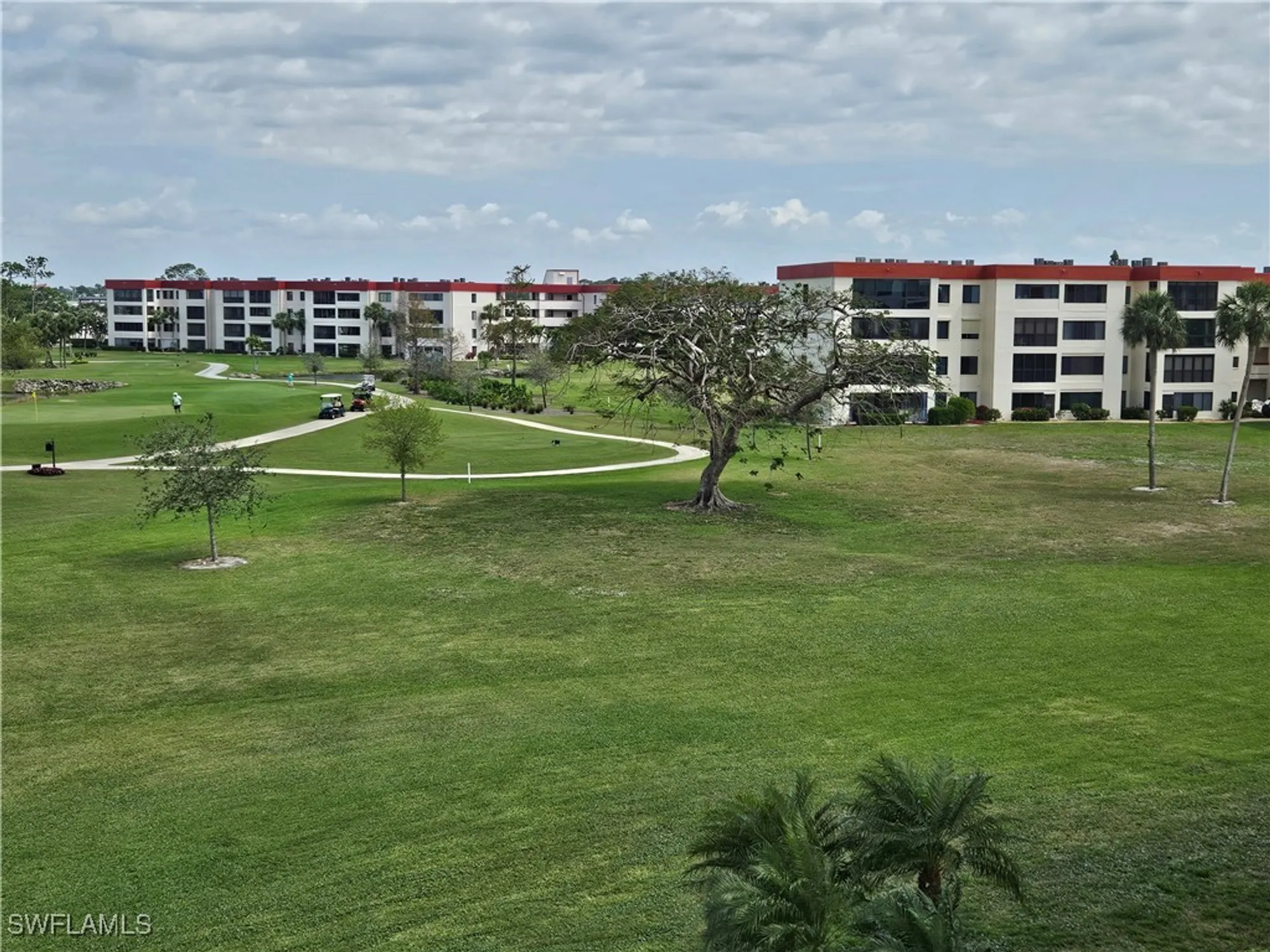 Property Slideshow image 12 of 41 | 7410 lake breeze dr 410, Fort Myers, FL, 33907