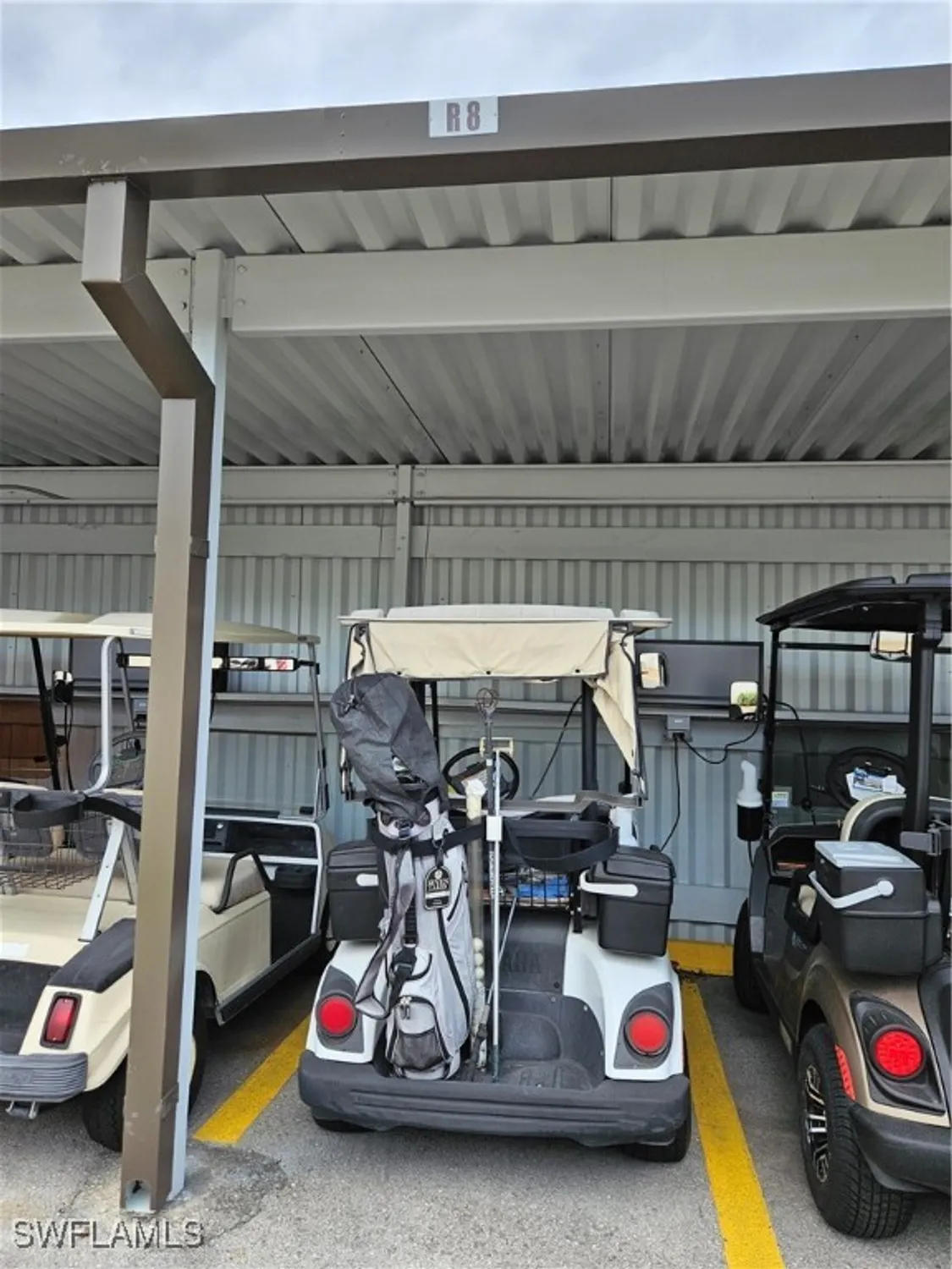 Property Slideshow image 20 of 41 | 7410 lake breeze dr 410, Fort Myers, FL, 33907