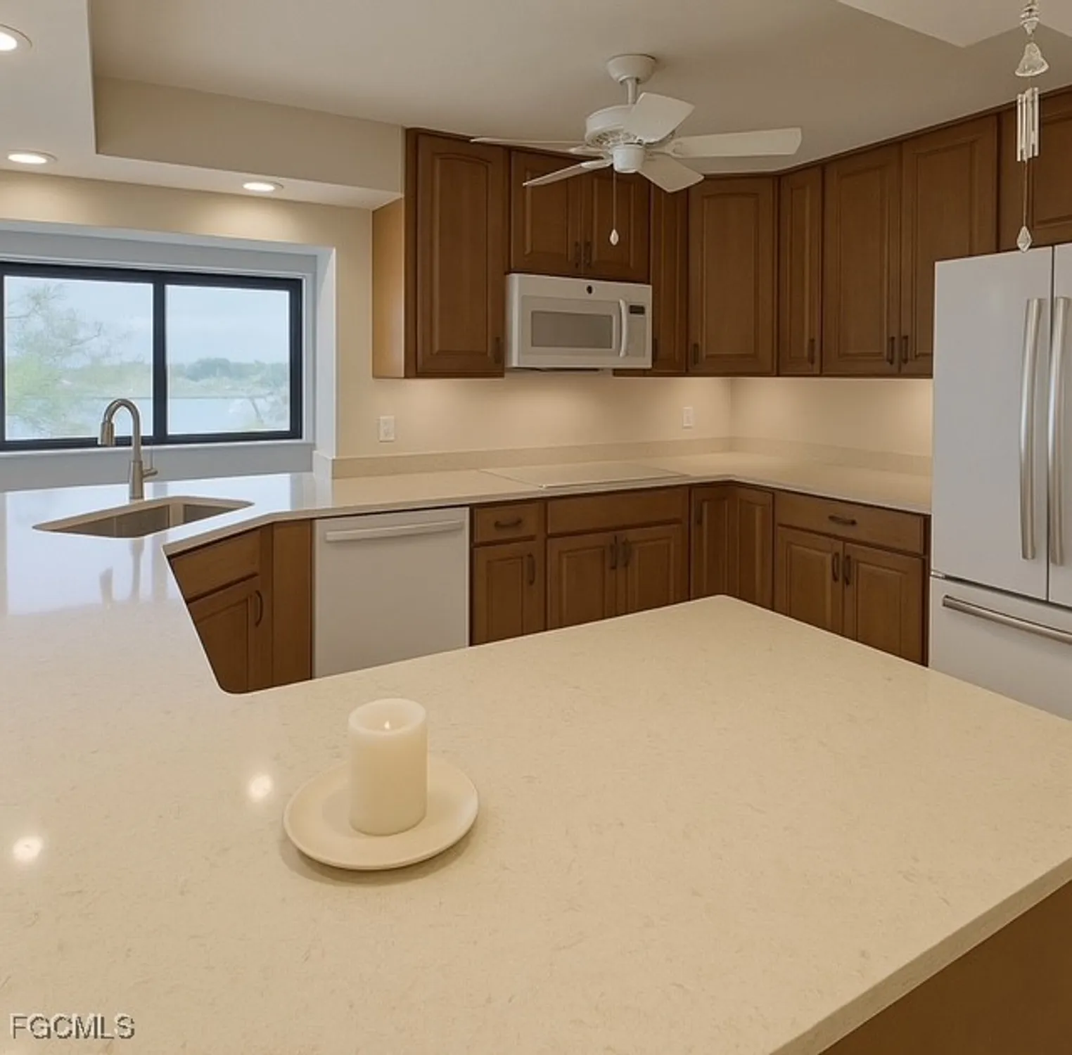 Property Slideshow image 3 of 41 | 7410 lake breeze dr 410, Fort Myers, FL, 33907