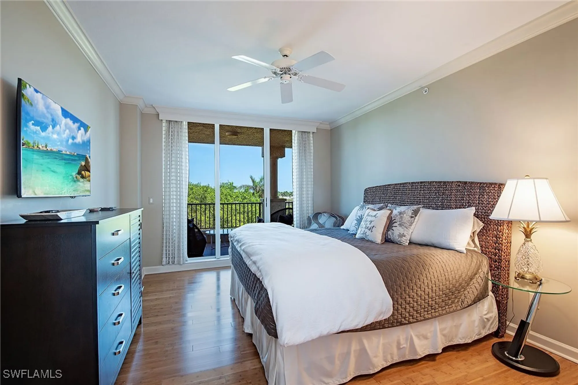 Property Slideshow image 8 of 14 | 8990 bay colony dr 403, Naples, FL, 34108