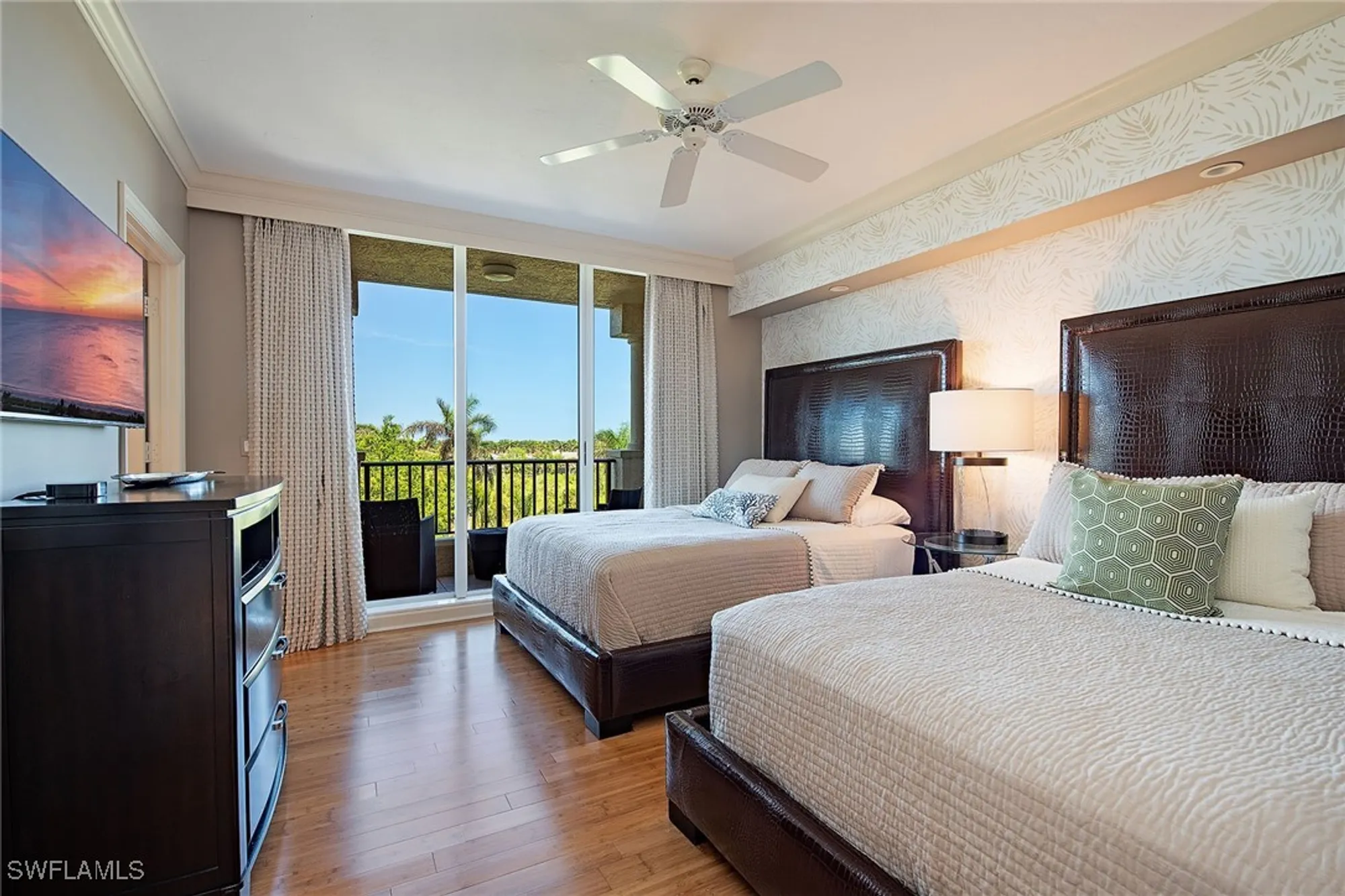 Property Slideshow image 9 of 14 | 8990 bay colony dr 403, Naples, FL, 34108