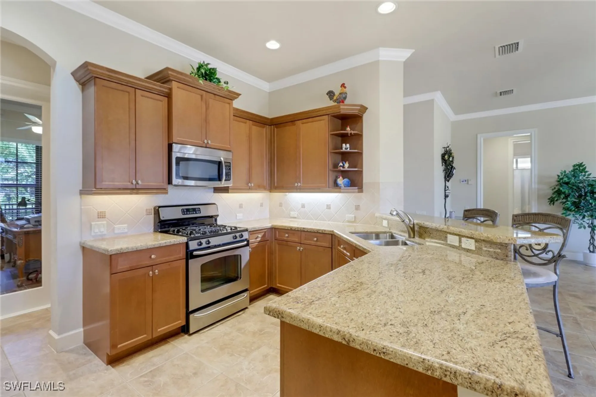 Property Slideshow image 17 of 47 | 13570 palmetto grove dr, Fort Myers, FL, 33905