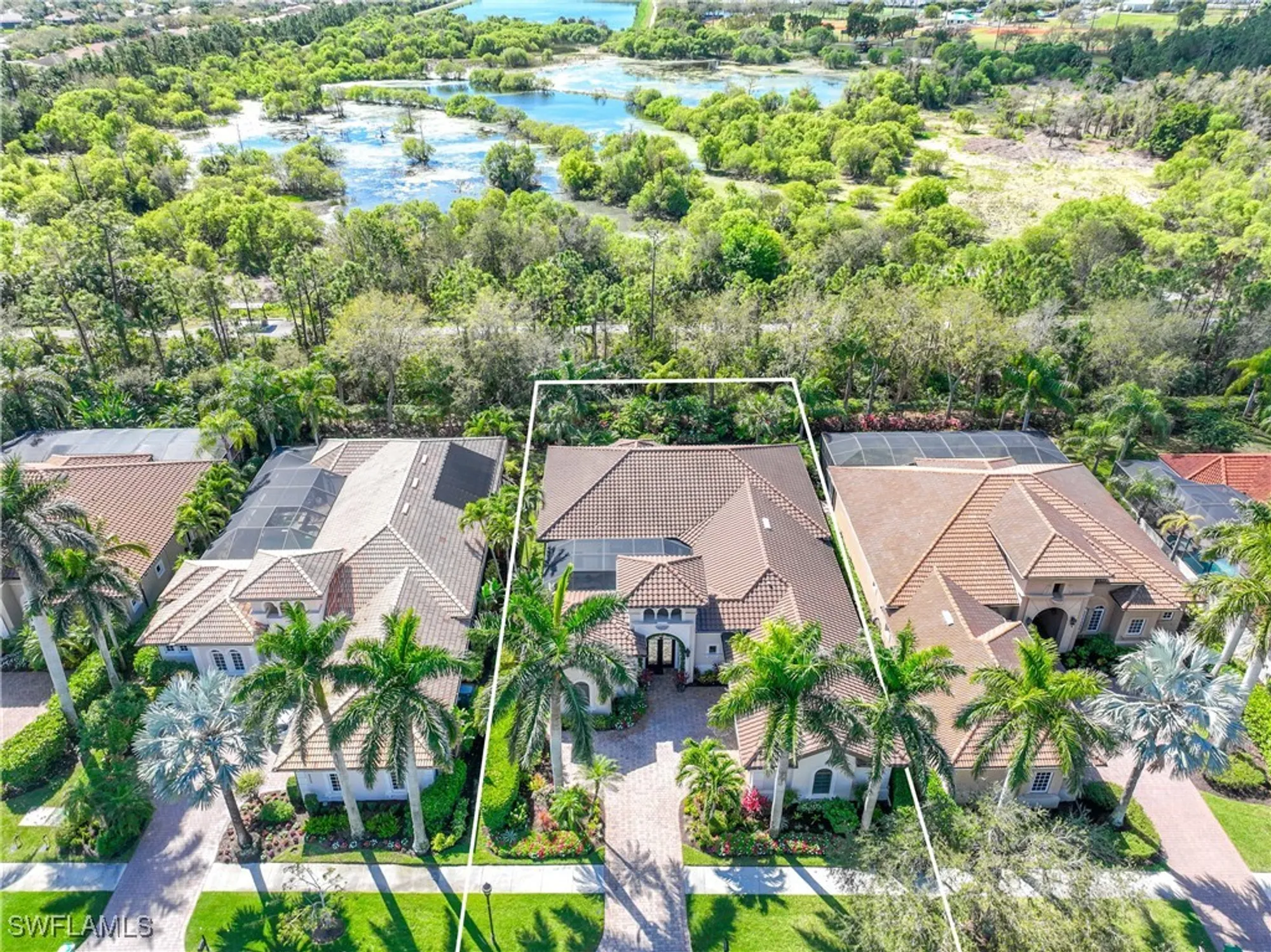 Property Slideshow image 5 of 44 | 8862 shenendoah cir, Naples, FL, 34113