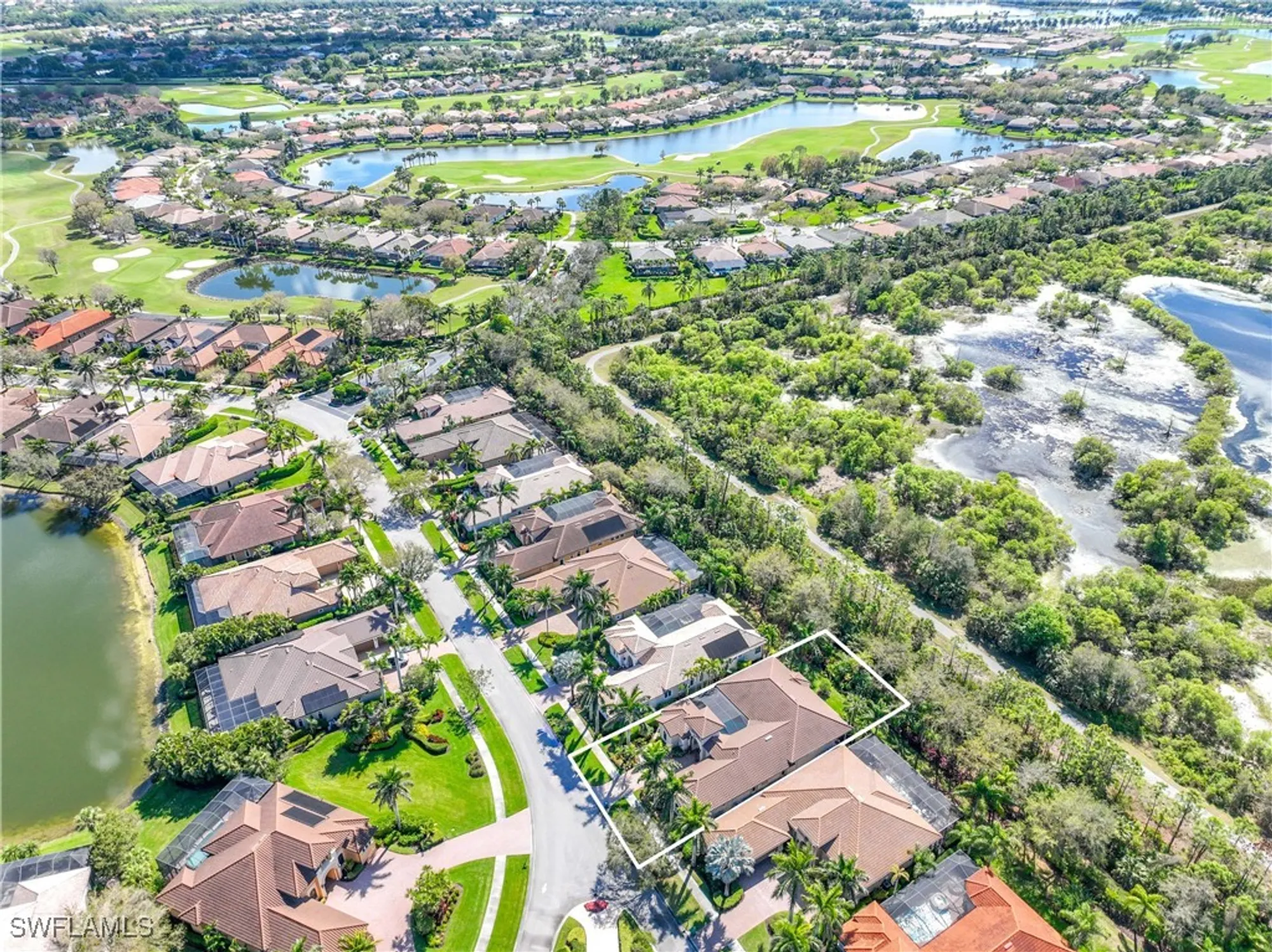 Property Slideshow image 6 of 44 | 8862 shenendoah cir, Naples, FL, 34113