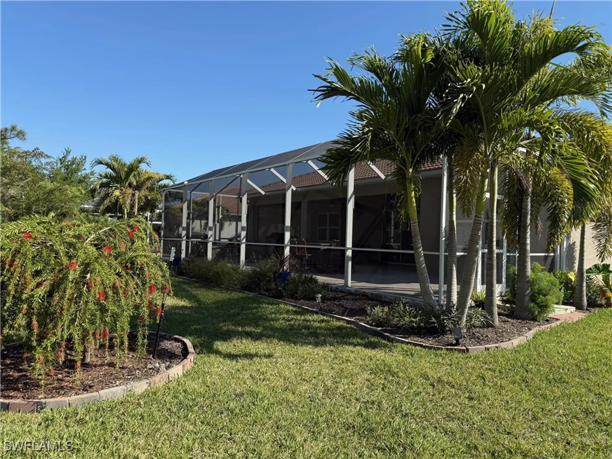 Property Slideshow image 24 of 45 | 3157 apple blossom dr, Alva, FL, 33920