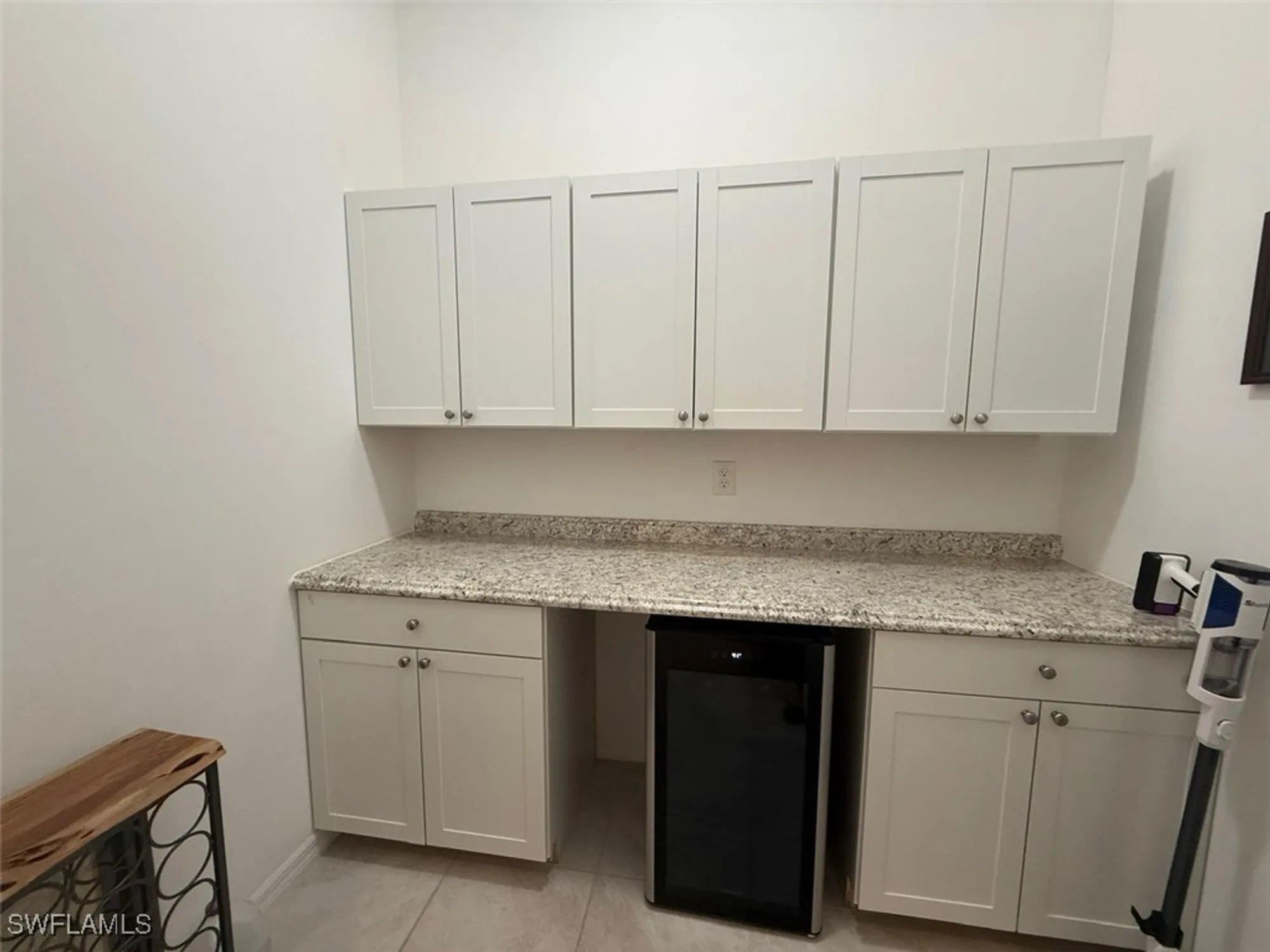 Property Slideshow image 34 of 45 | 3157 apple blossom dr, Alva, FL, 33920