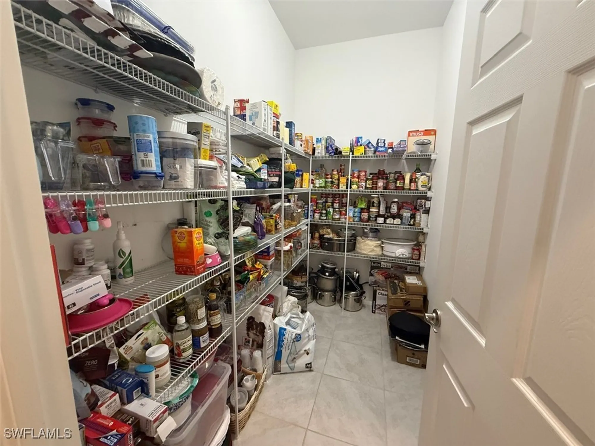 Property Slideshow image 36 of 45 | 3157 apple blossom dr, Alva, FL, 33920