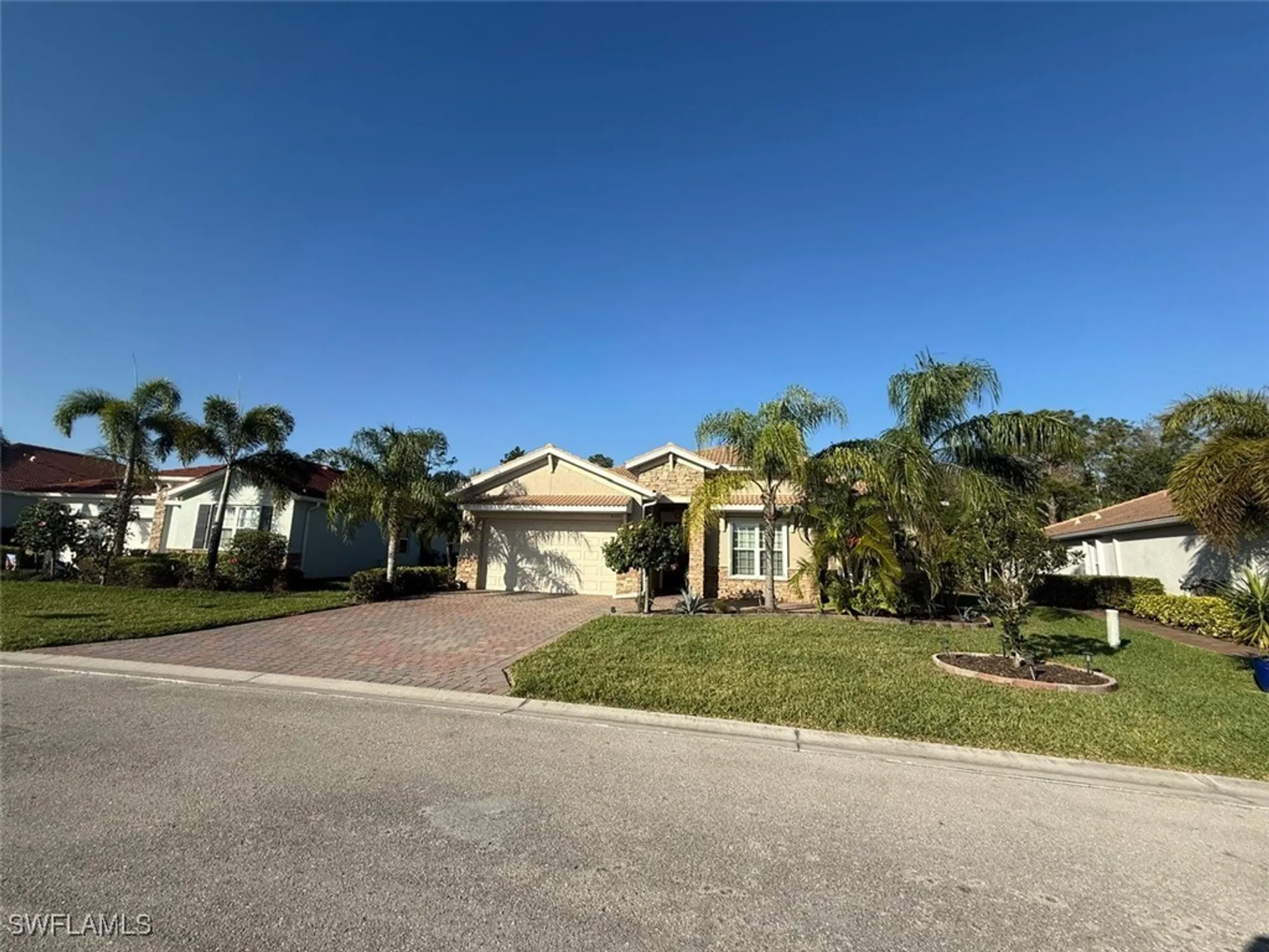 Property Slideshow image 44 of 45 | 3157 apple blossom dr, Alva, FL, 33920